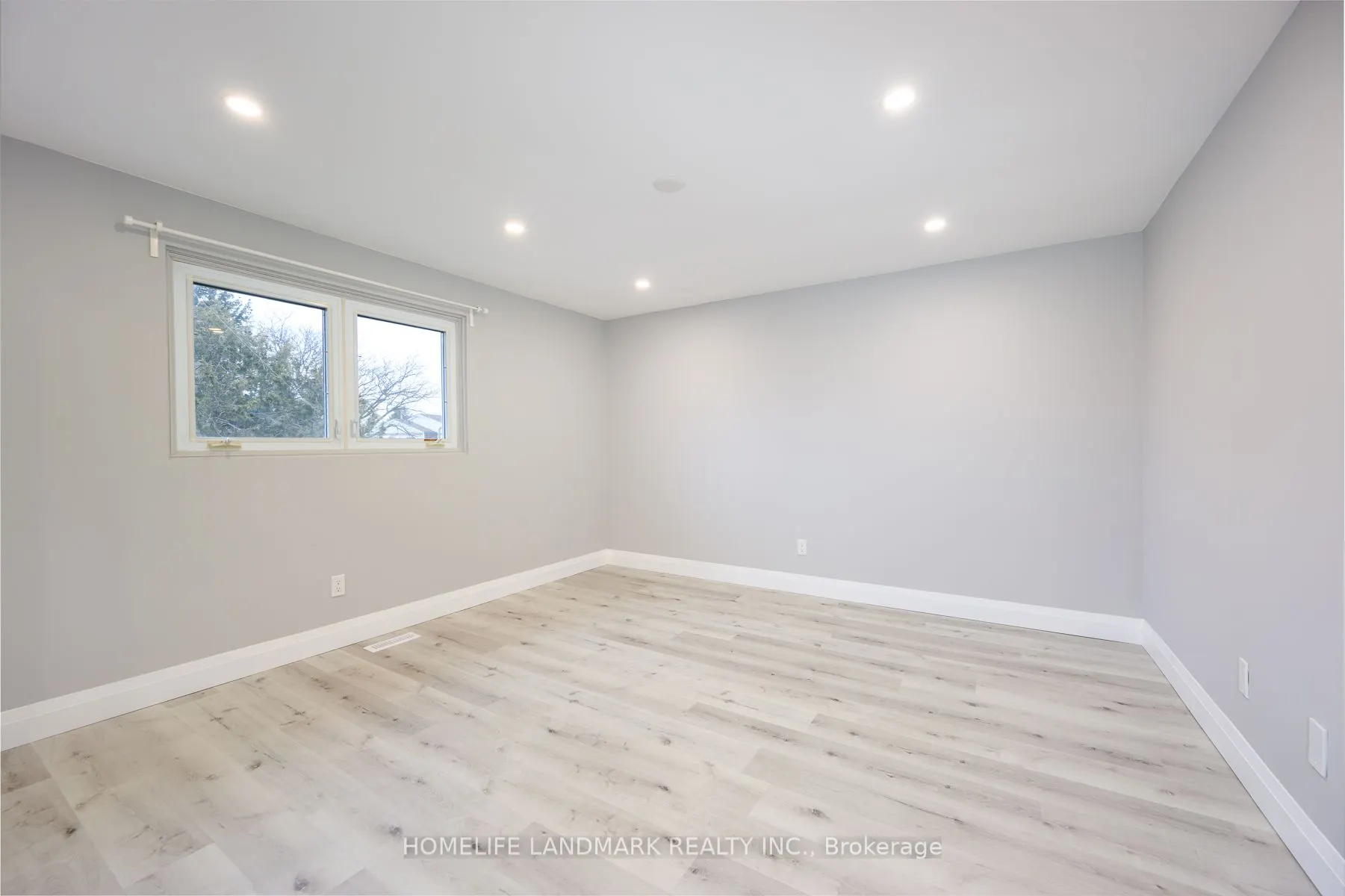 25 White Owl Crescent