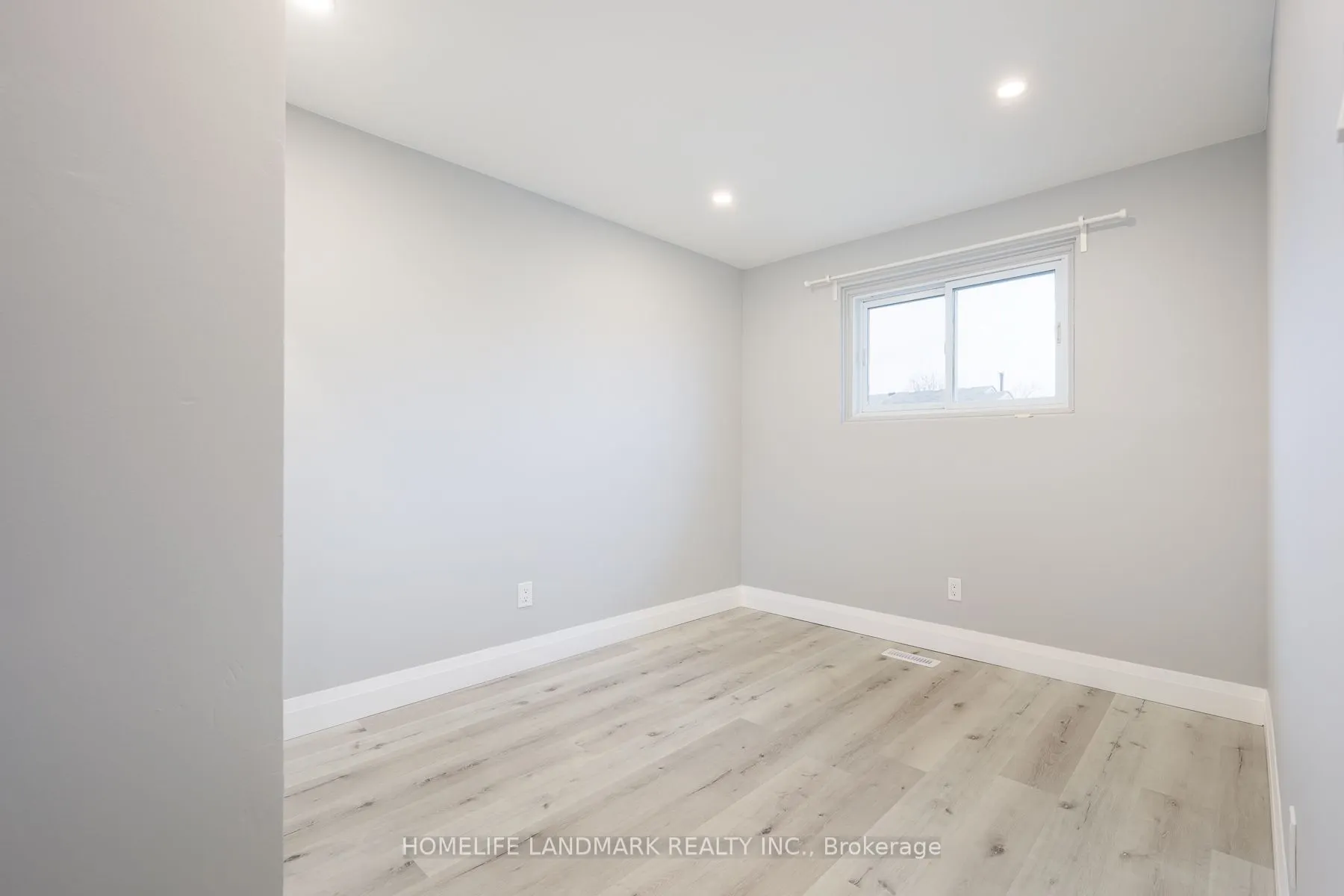 25 White Owl Crescent