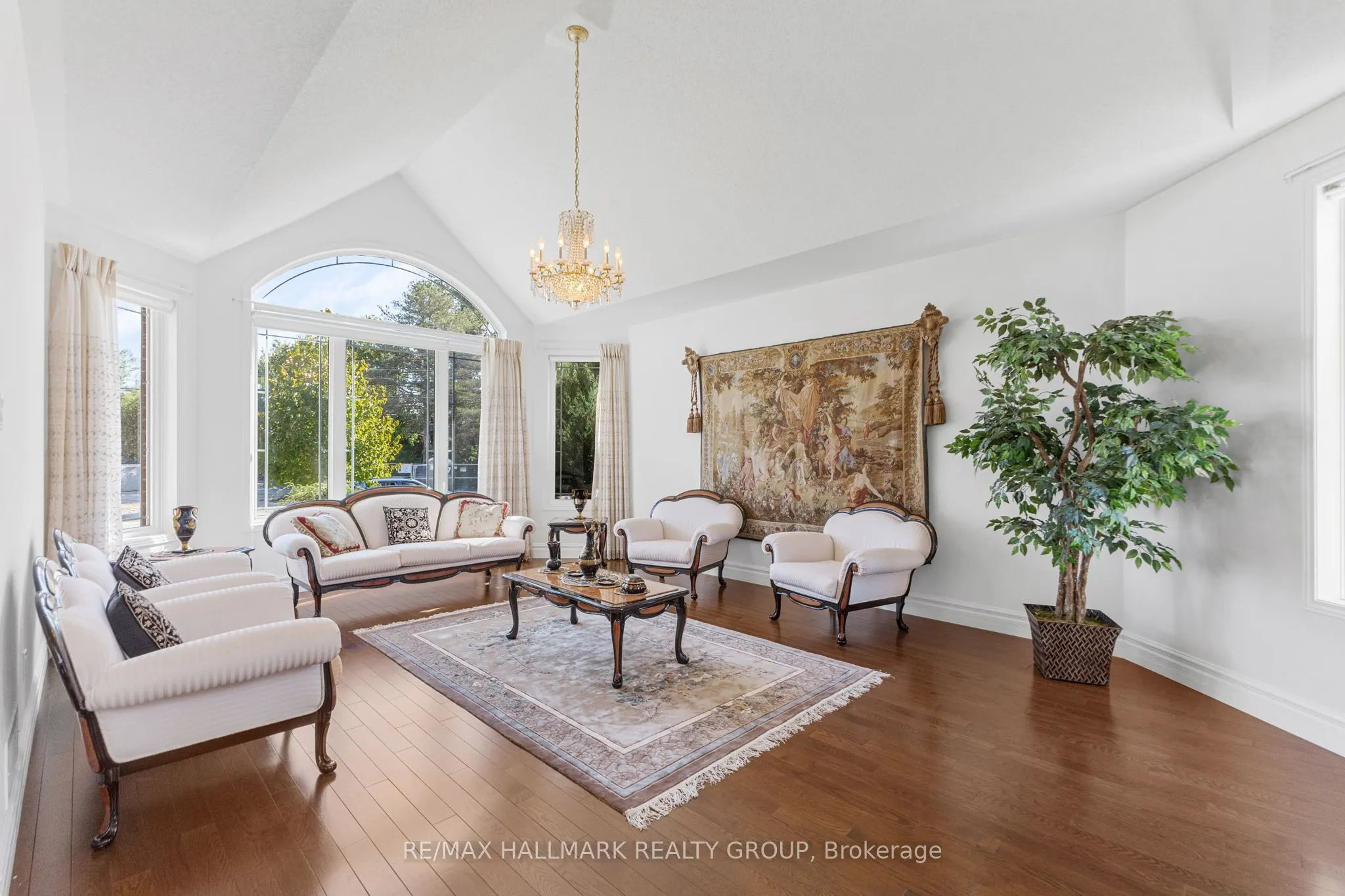 60 Winding Way