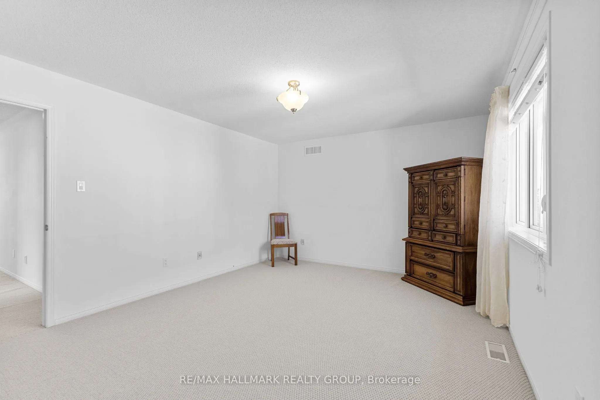 60 Winding Way