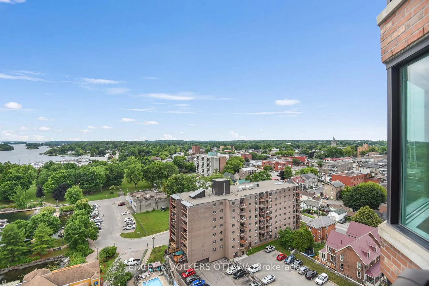 15 St Andrew Street, #1504