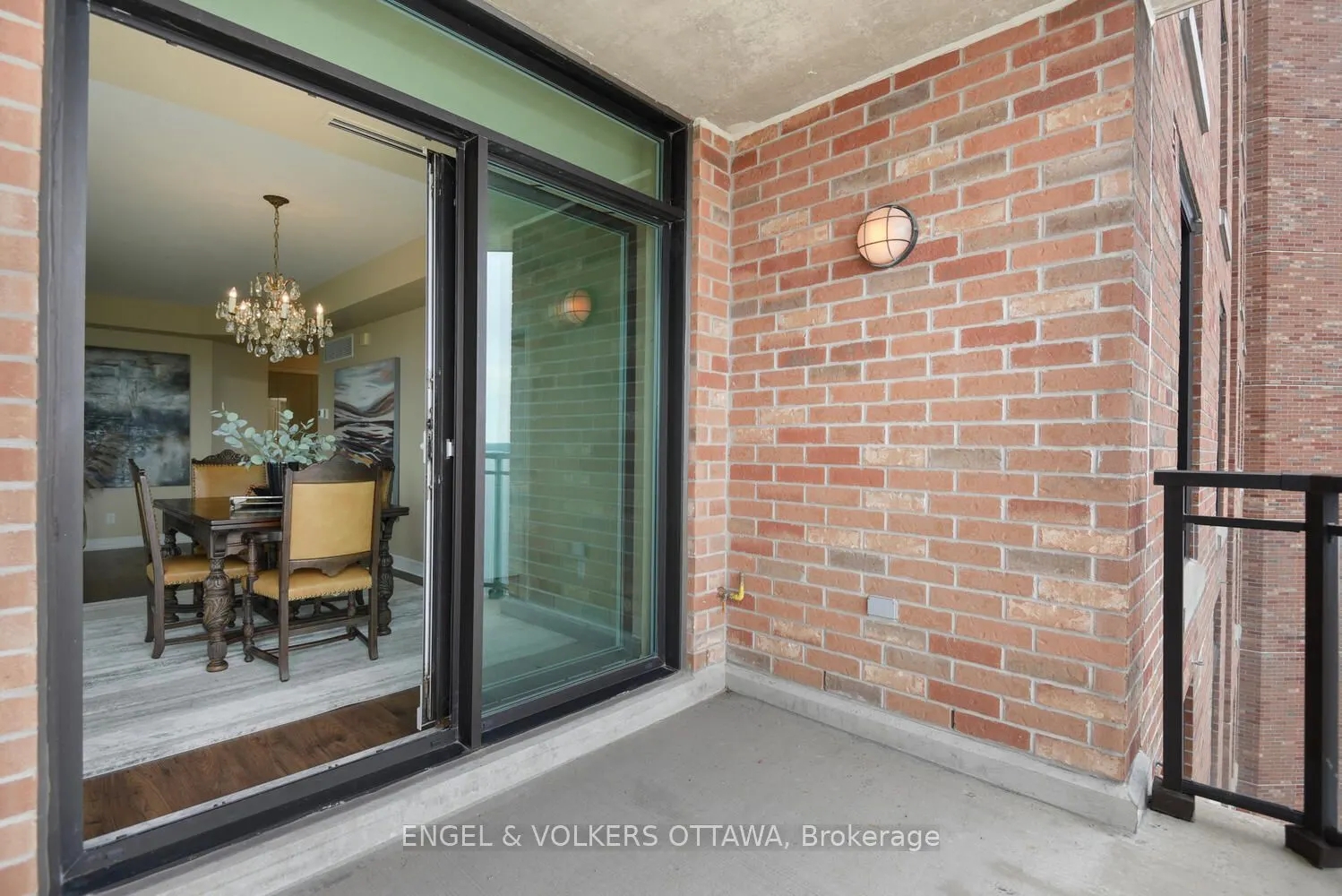 15 St Andrew Street, #1504