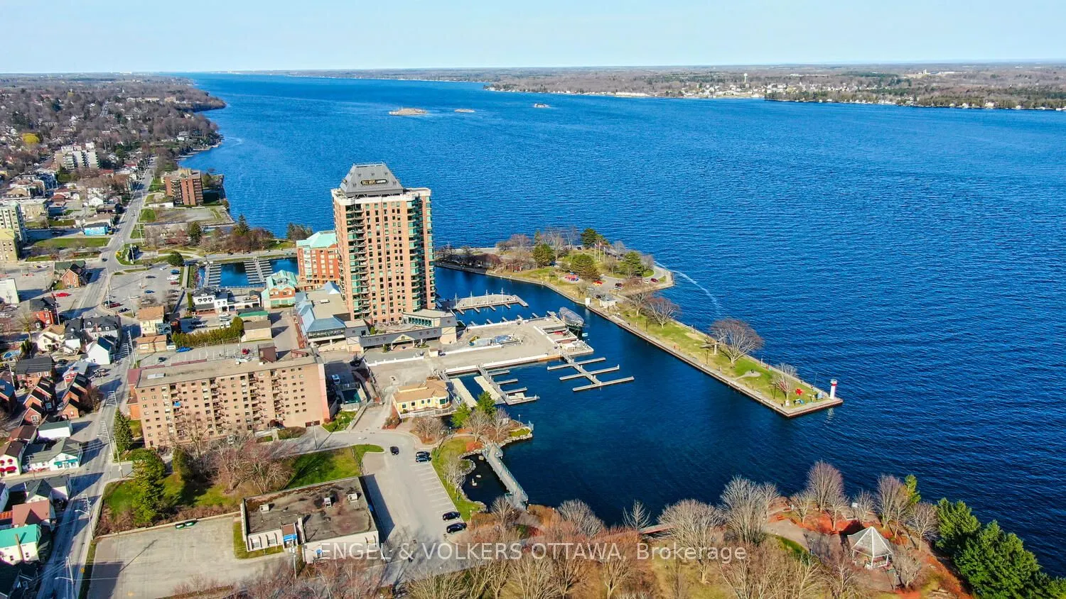 15 St Andrew Street, #1504