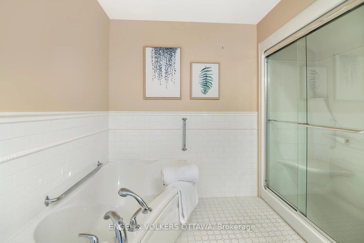 15 St Andrew Street, #1504