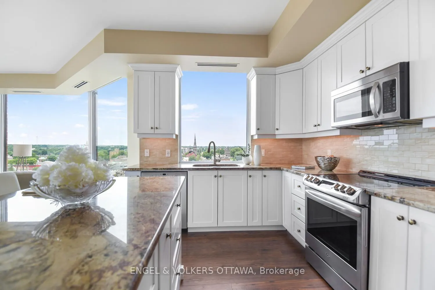 15 St Andrew Street, #1504
