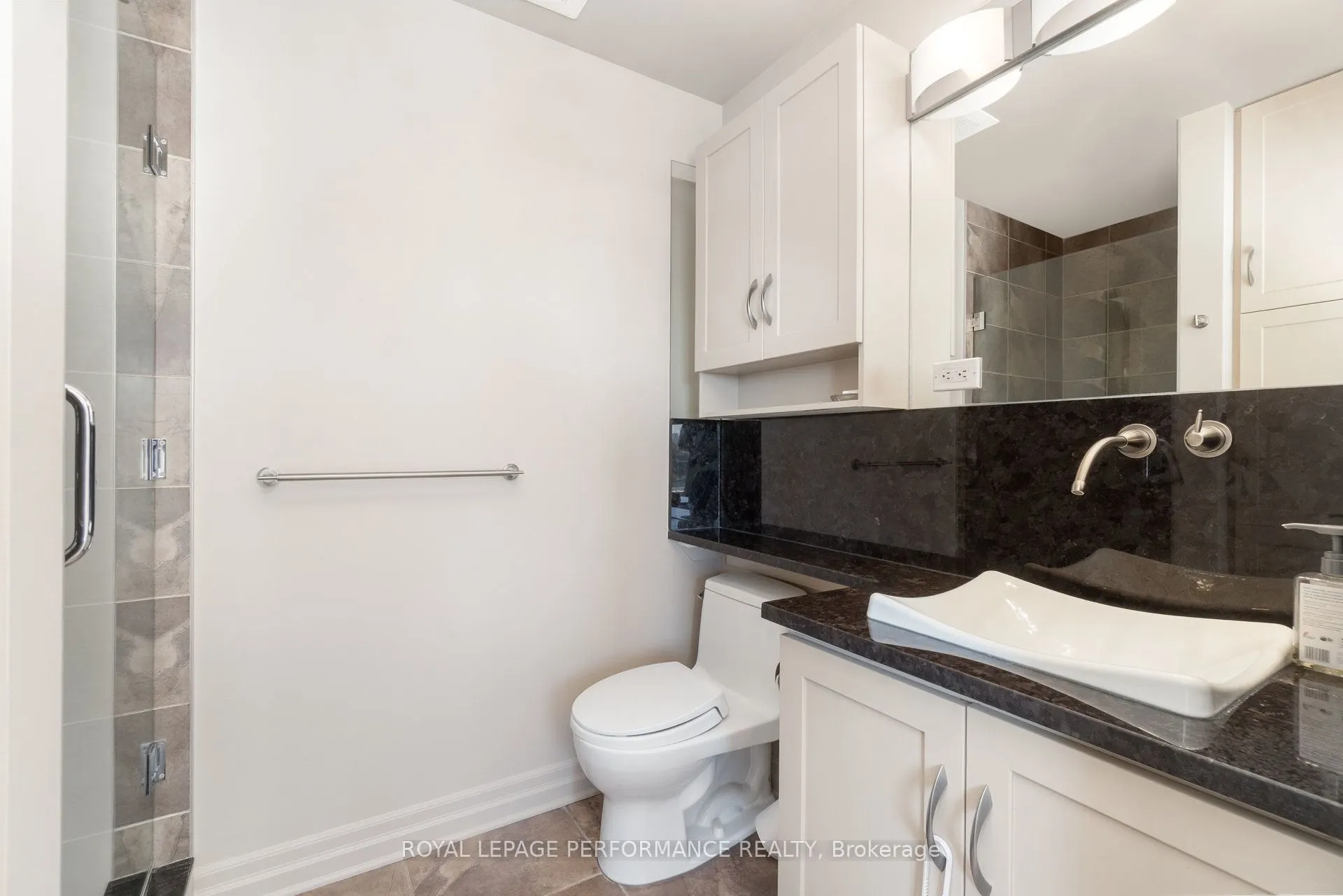 245 Kent Street, #703