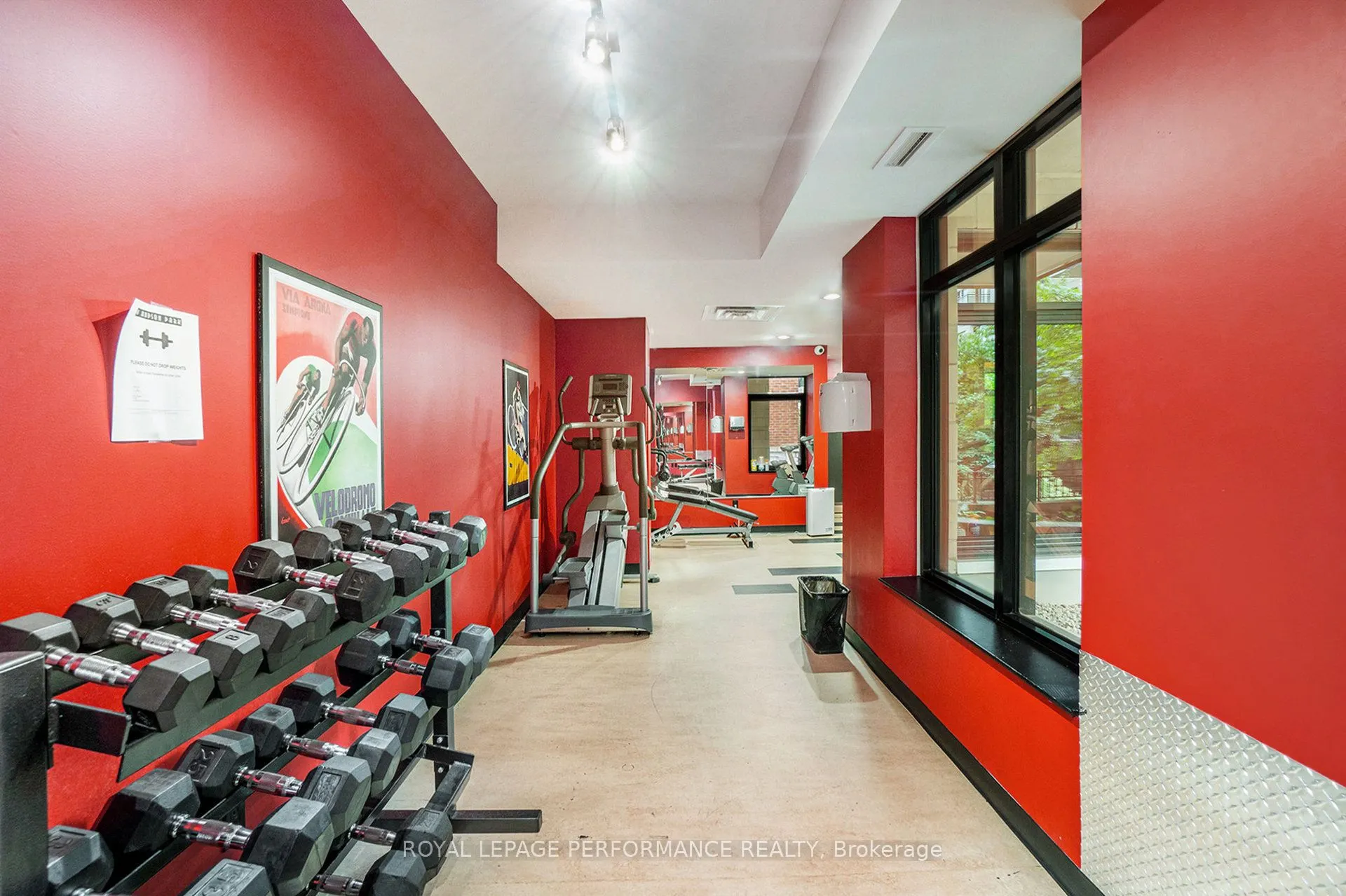 245 Kent Street, #703
