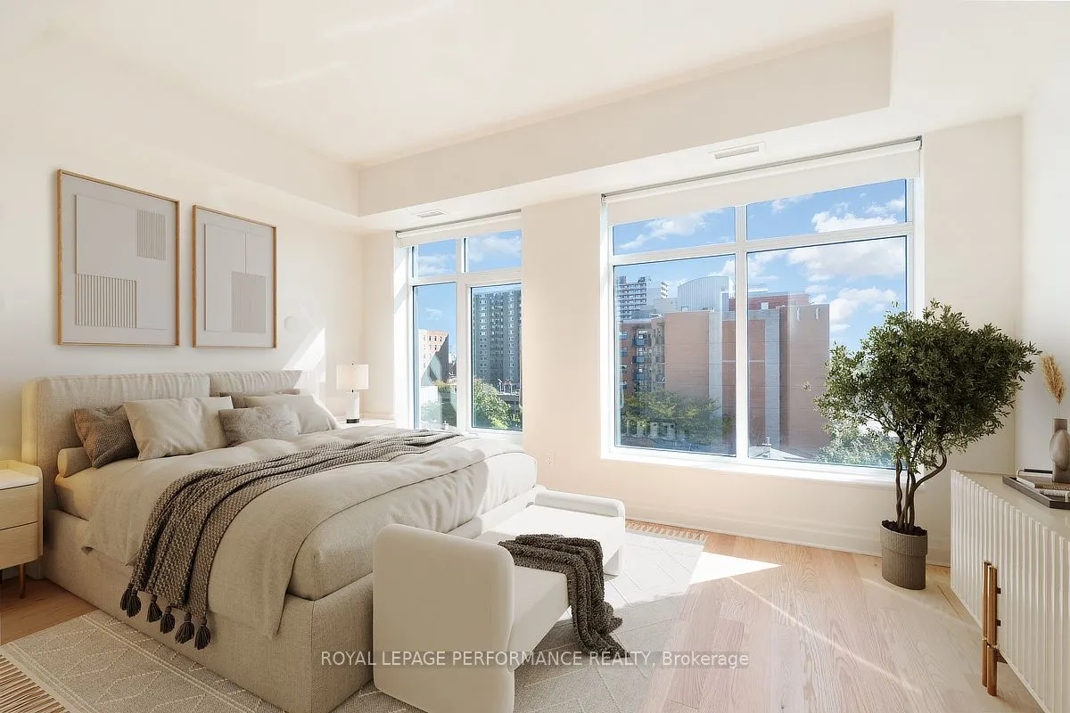 245 Kent Street, #703