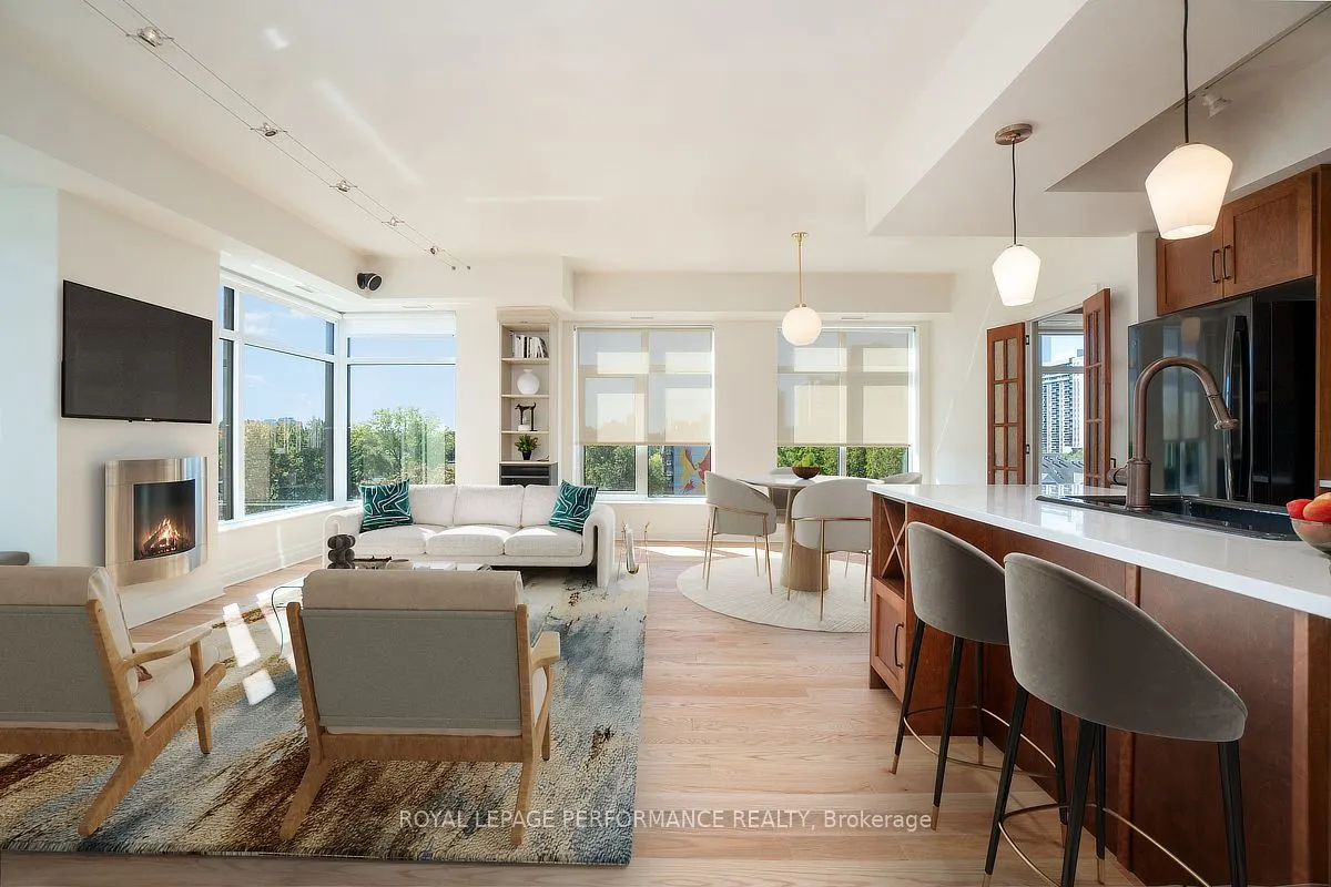 245 Kent Street, #703