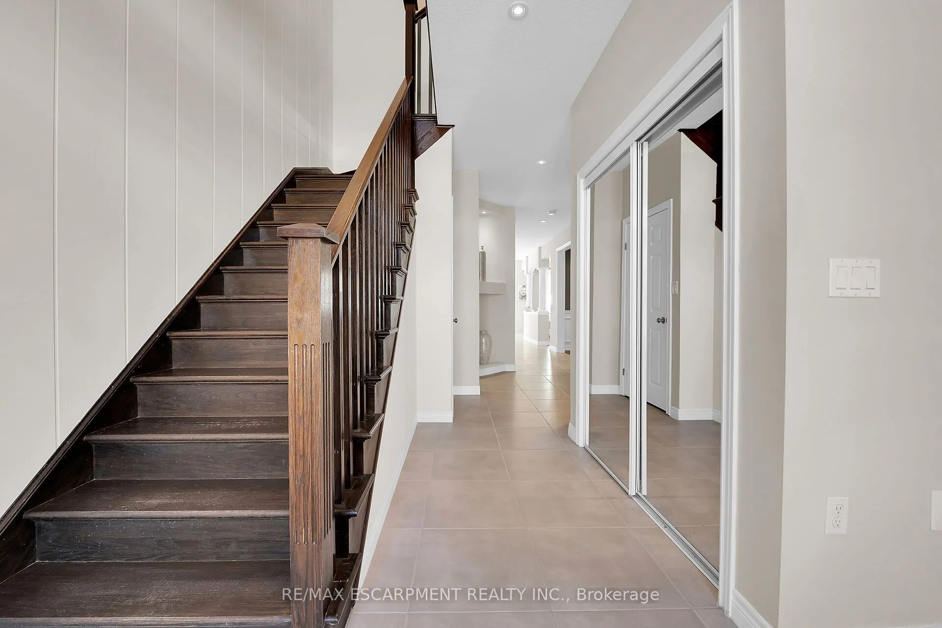 8 Chartwell Circle