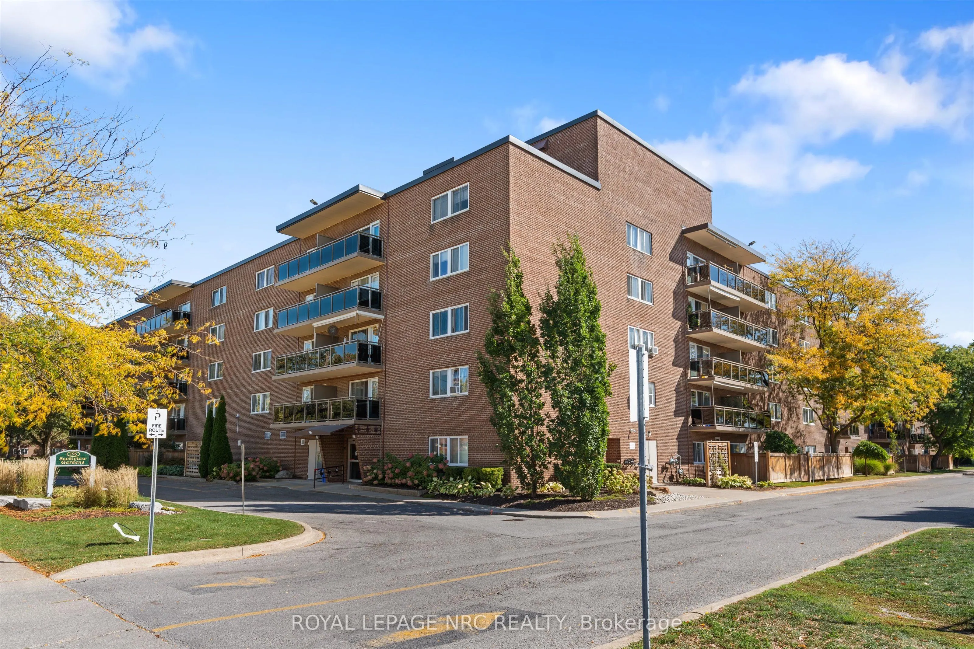 196 Scott Street, #513
