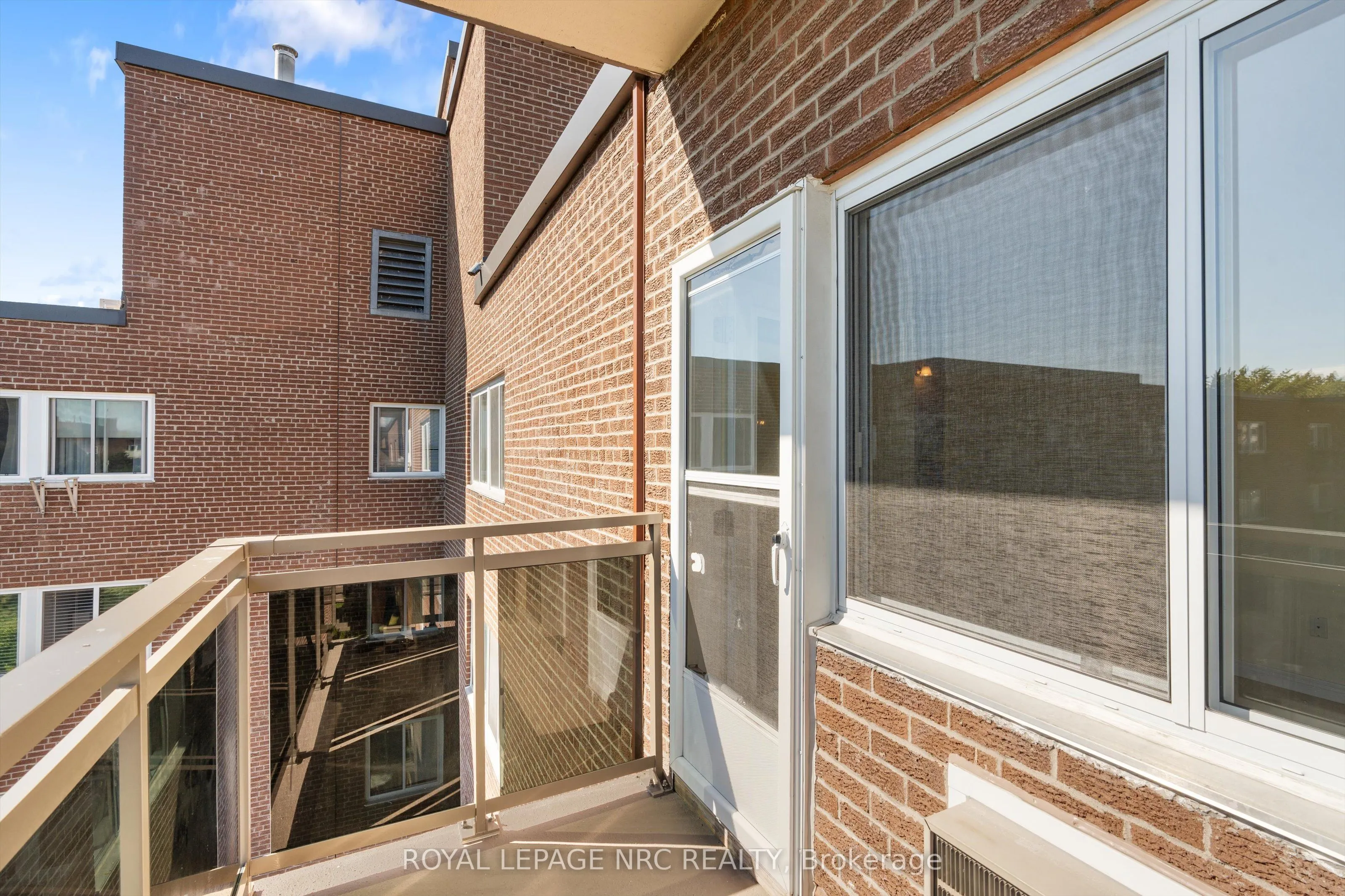 196 Scott Street, #513