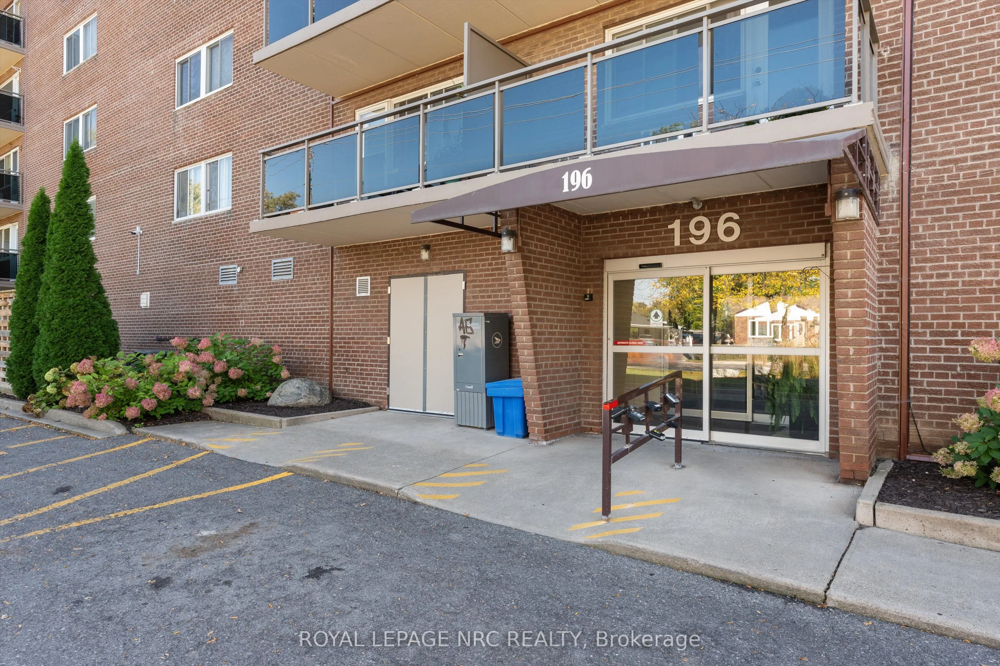 196 Scott Street, #513