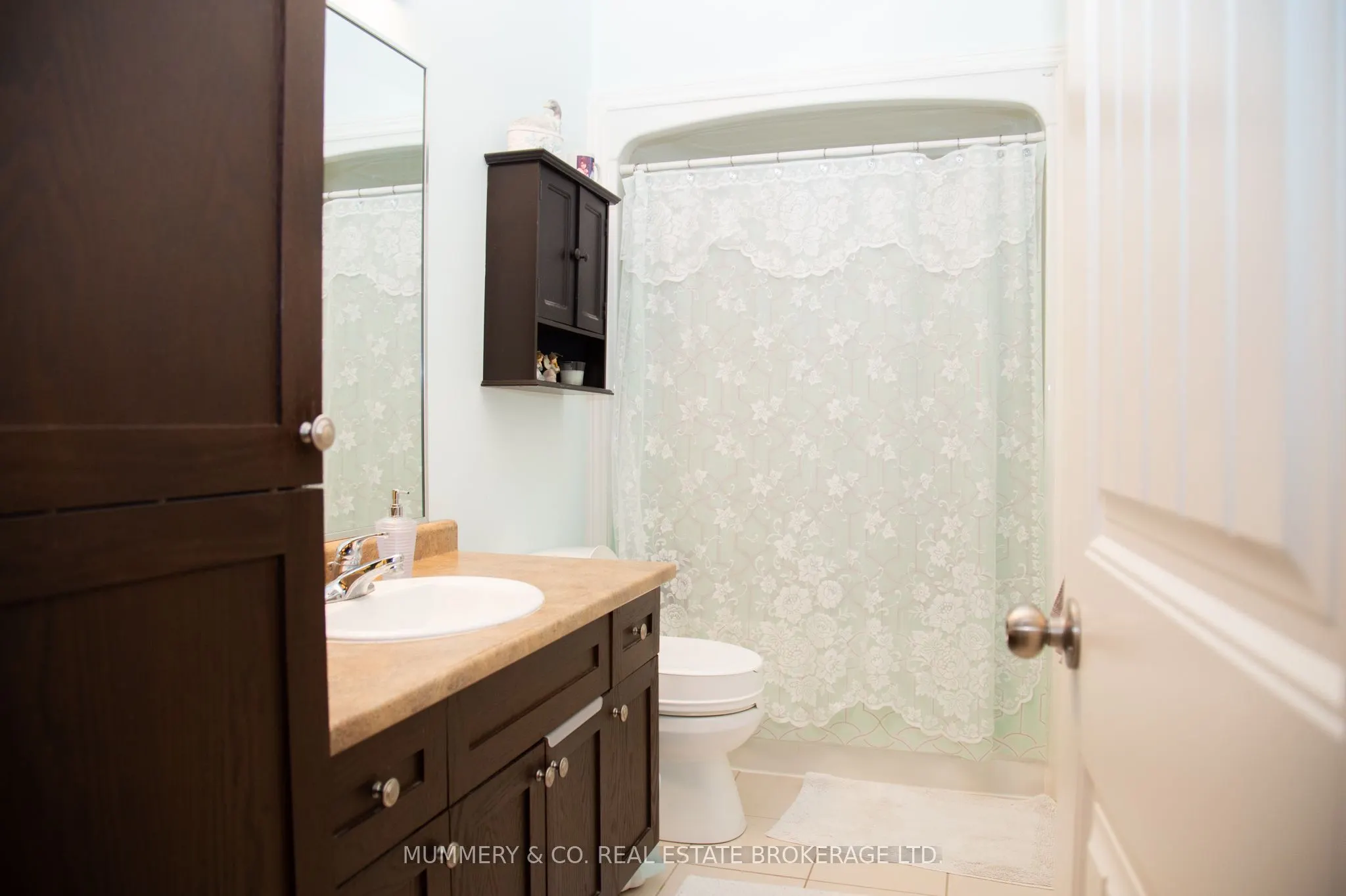 410 Queen Street S, #25