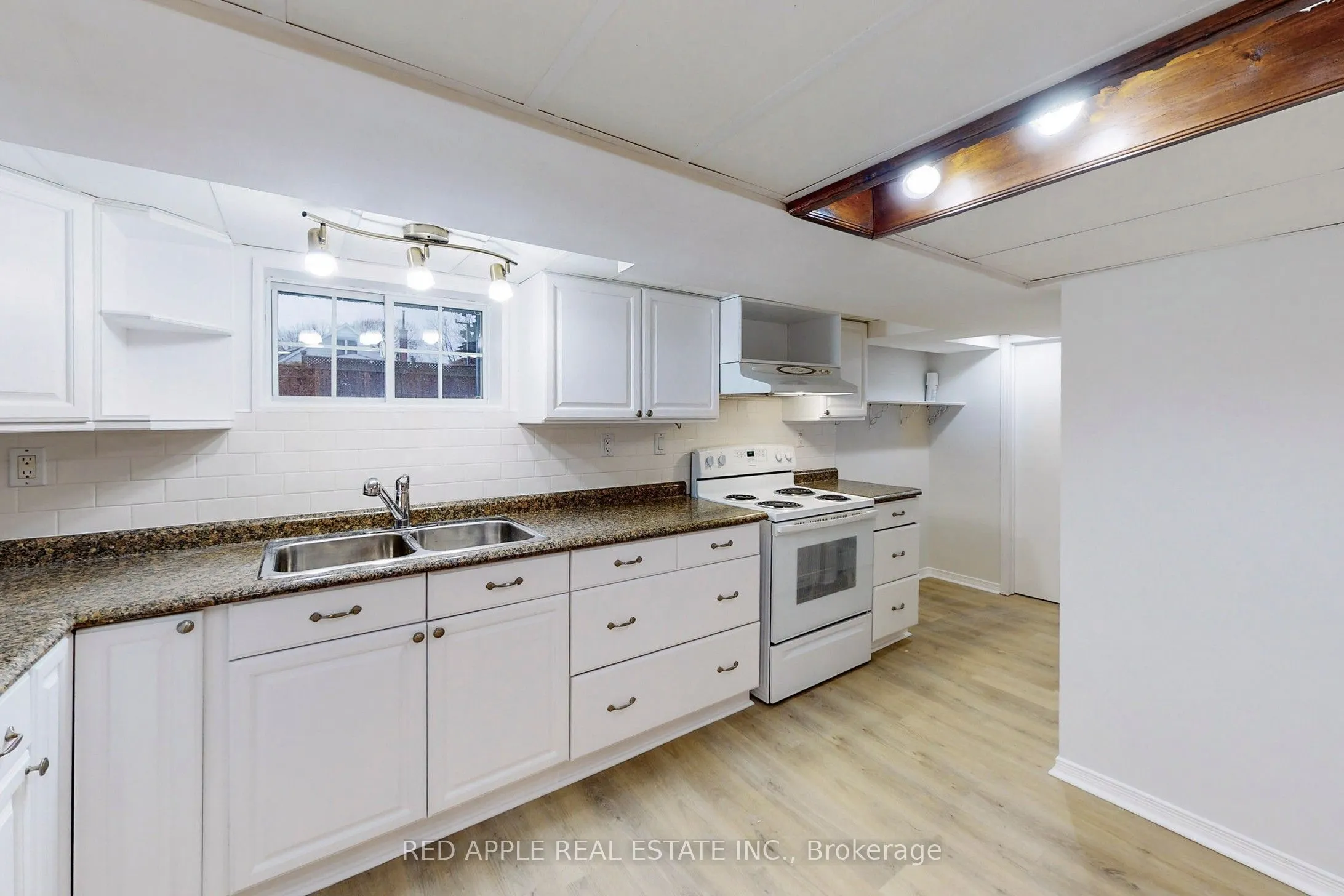 76 West 1st Street, #Lower Level