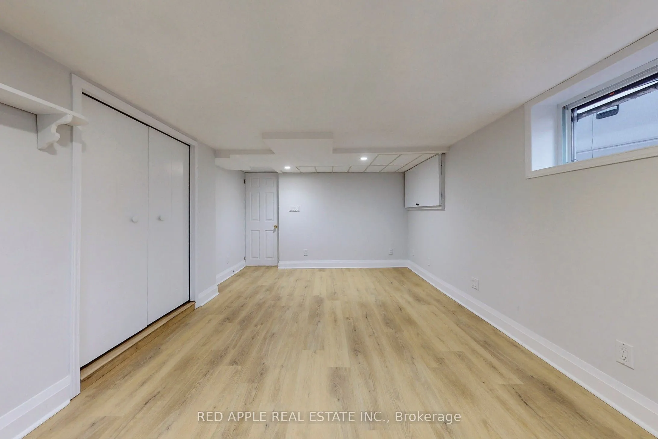 76 West 1st Street, #Lower Level