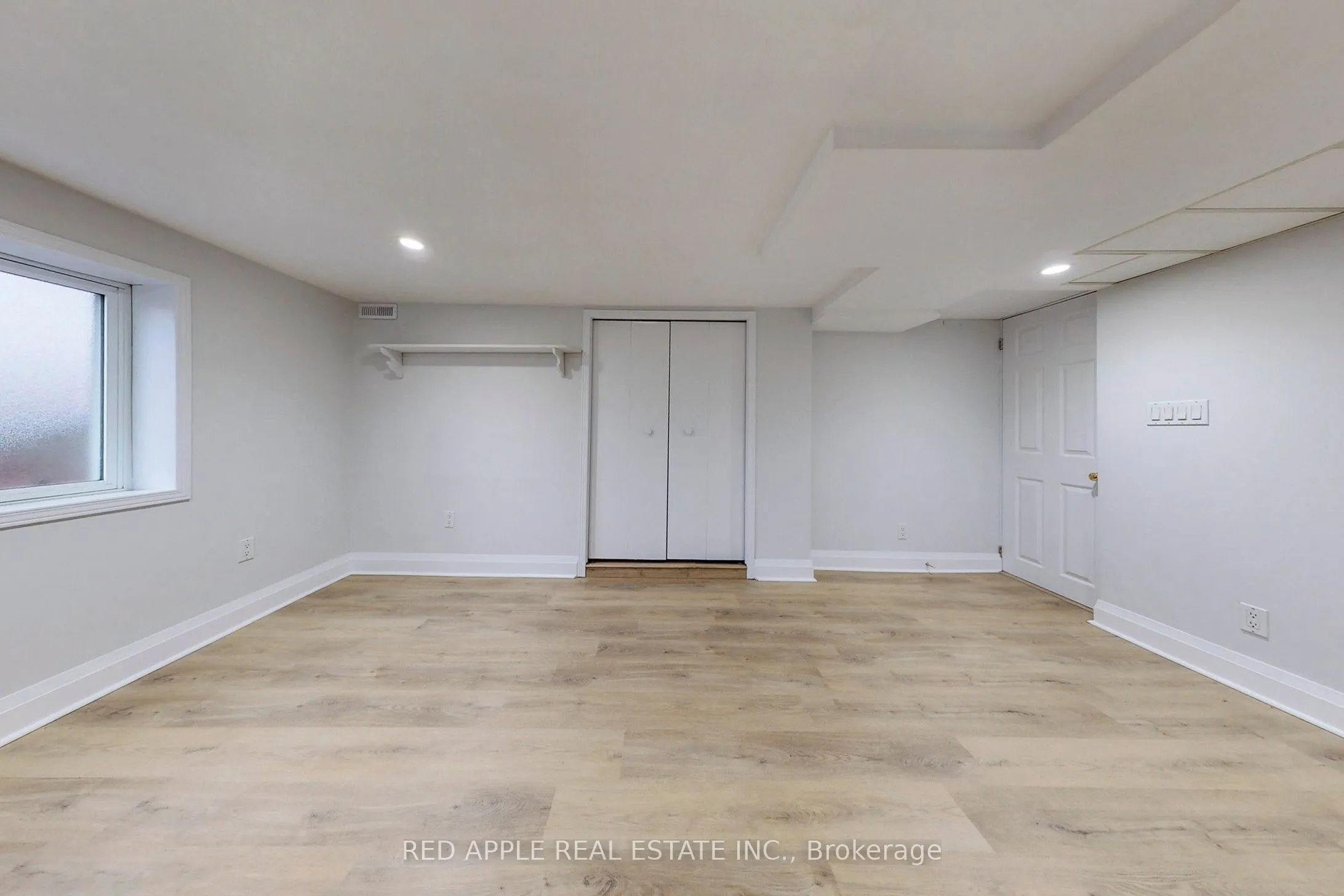 76 West 1st Street, #Lower Level