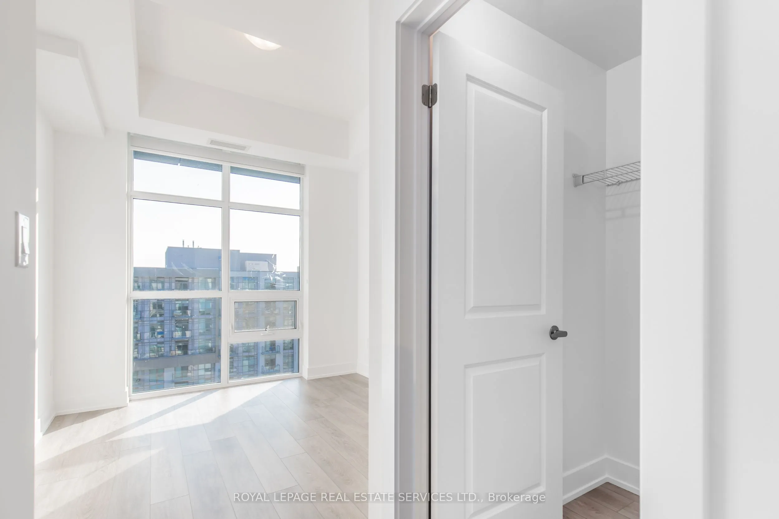470 DUNDAS Street E, #1211