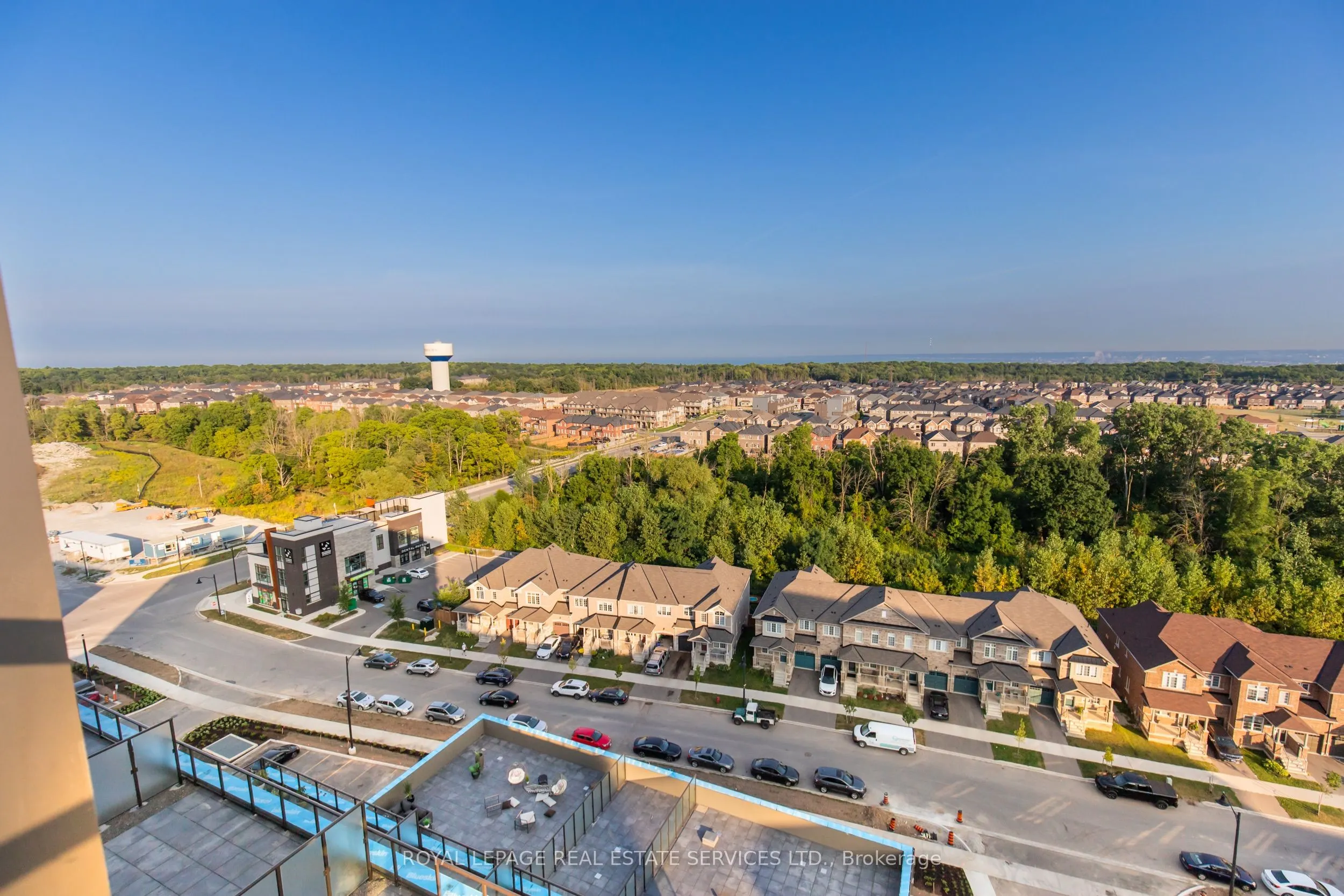470 DUNDAS Street E, #1211