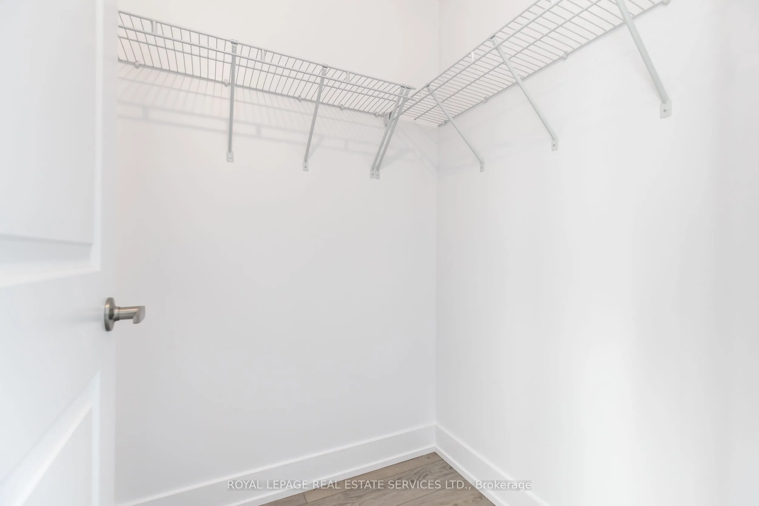 470 DUNDAS Street E, #1211