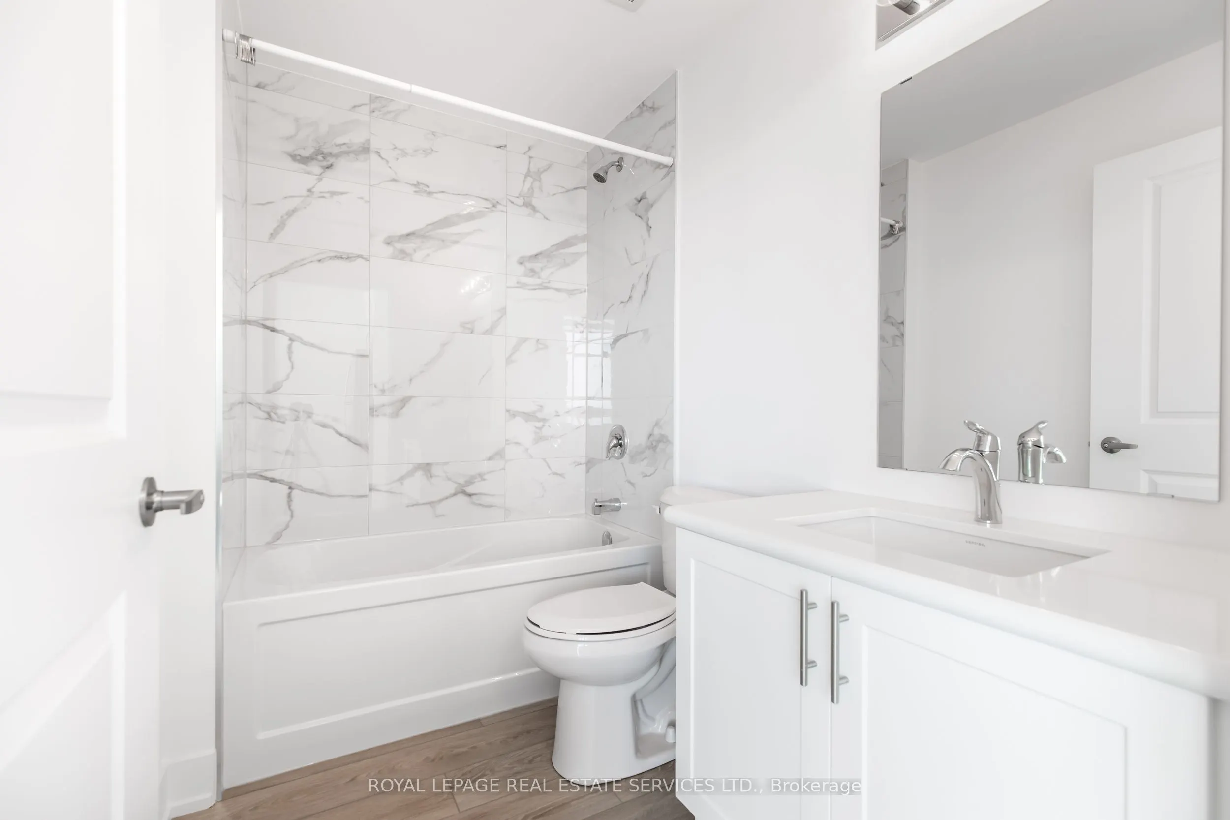 470 DUNDAS Street E, #1211