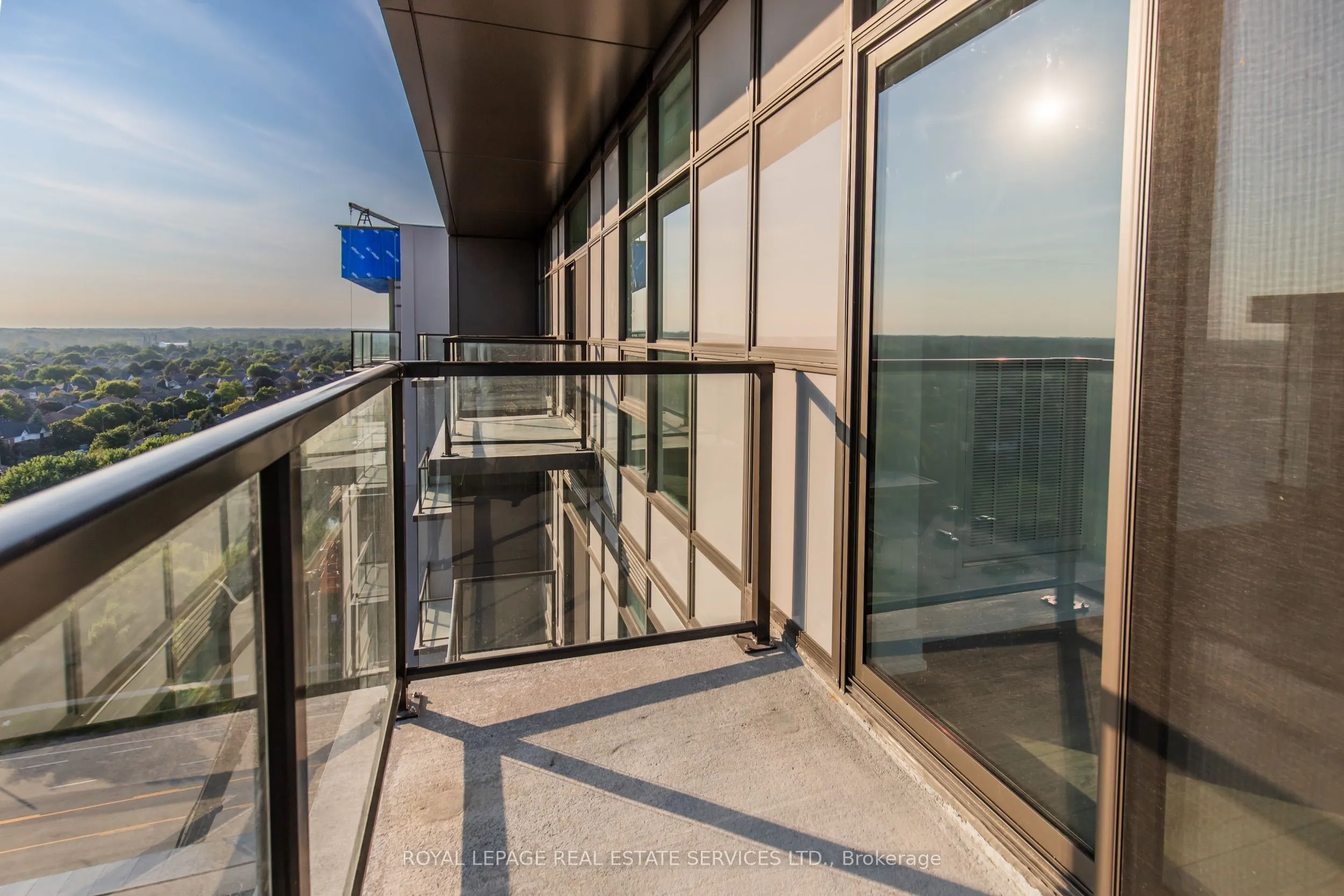 470 DUNDAS Street E, #1211