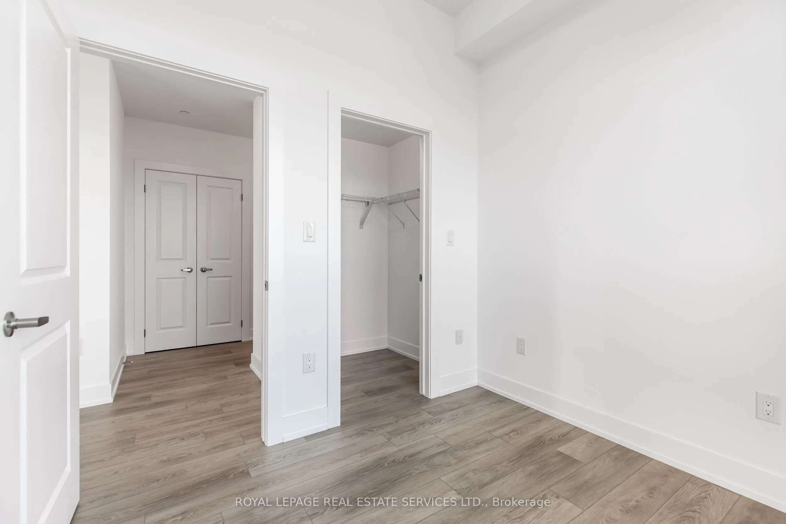470 DUNDAS Street E, #1211