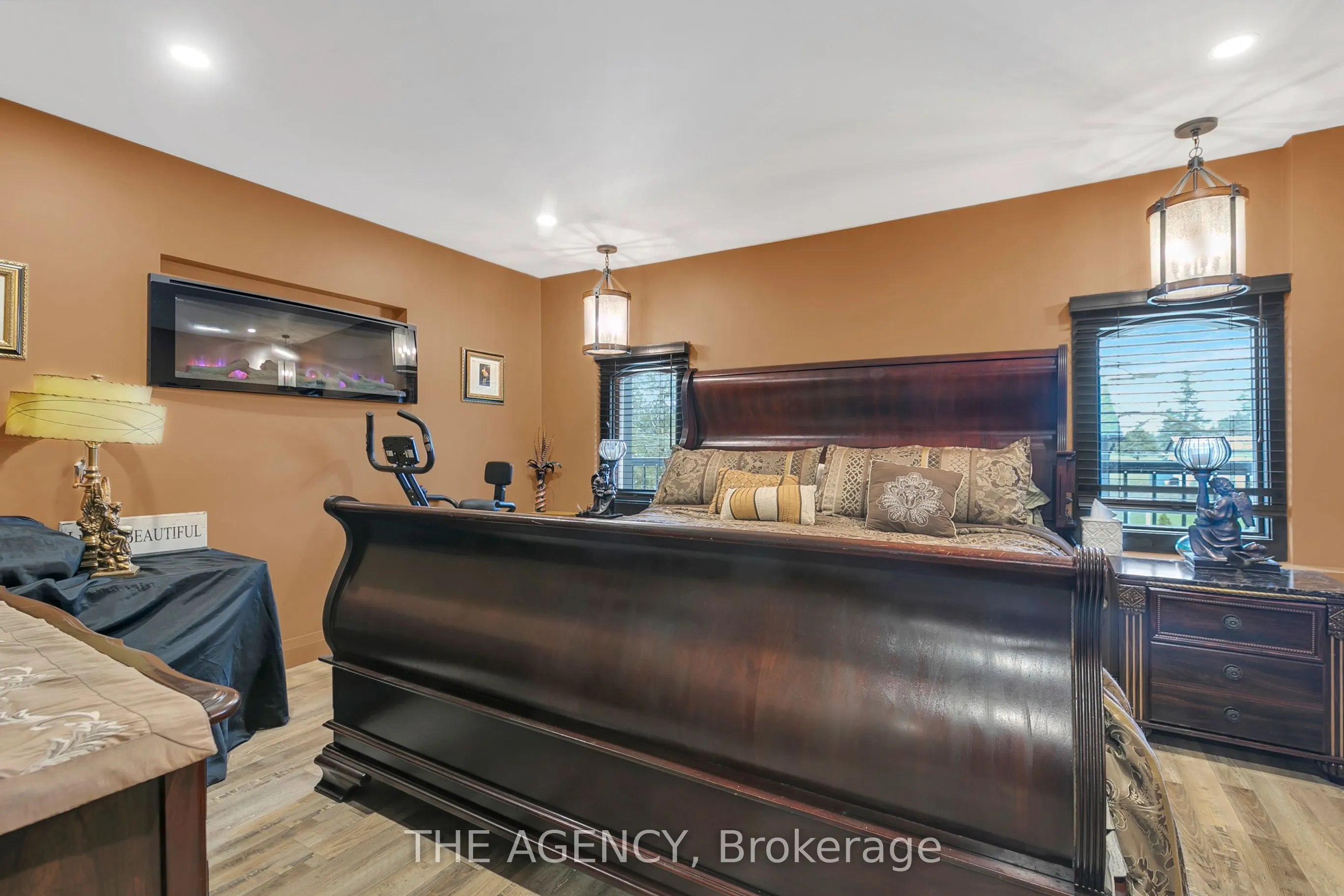 3215 Roseville Road