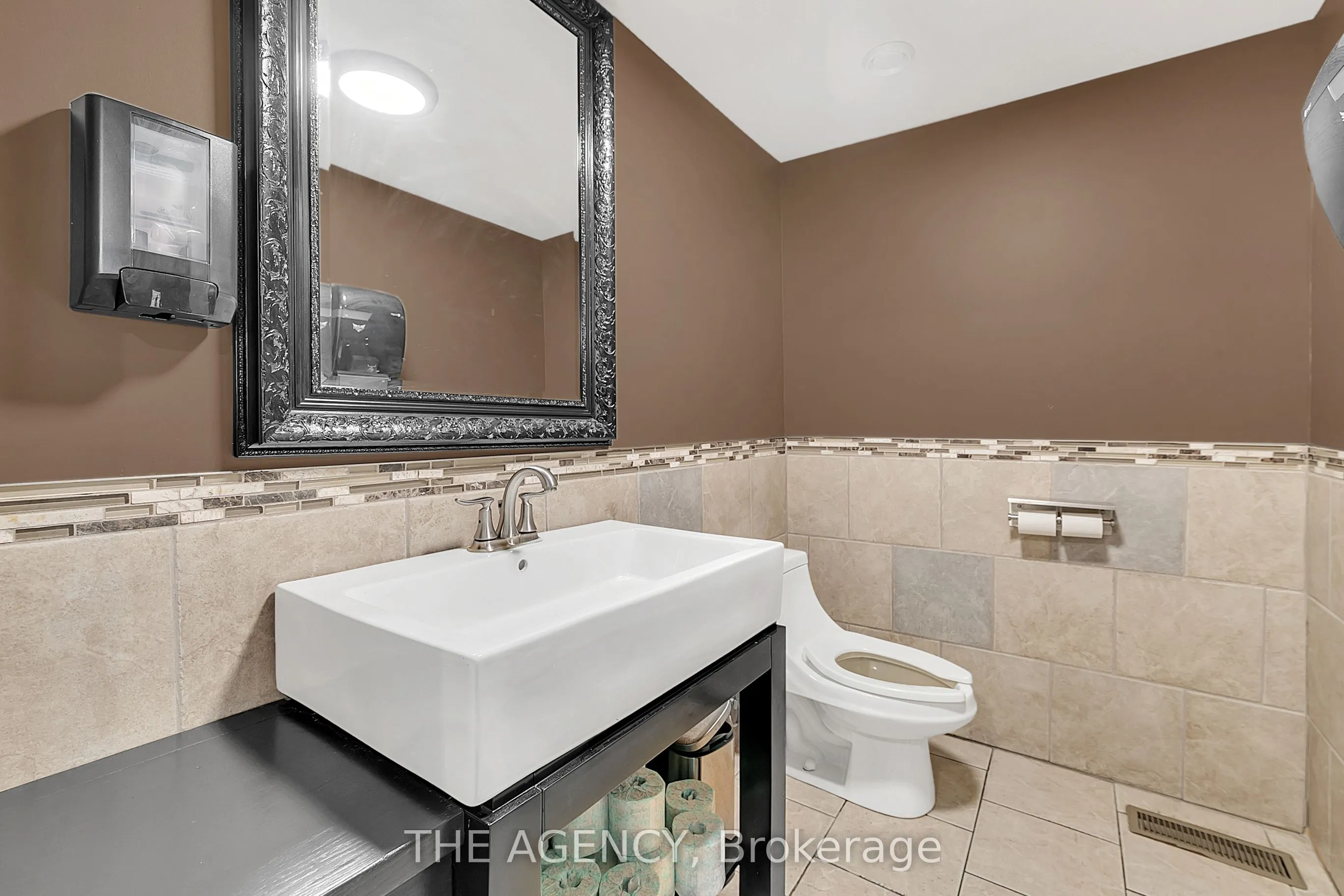 3215 Roseville Road