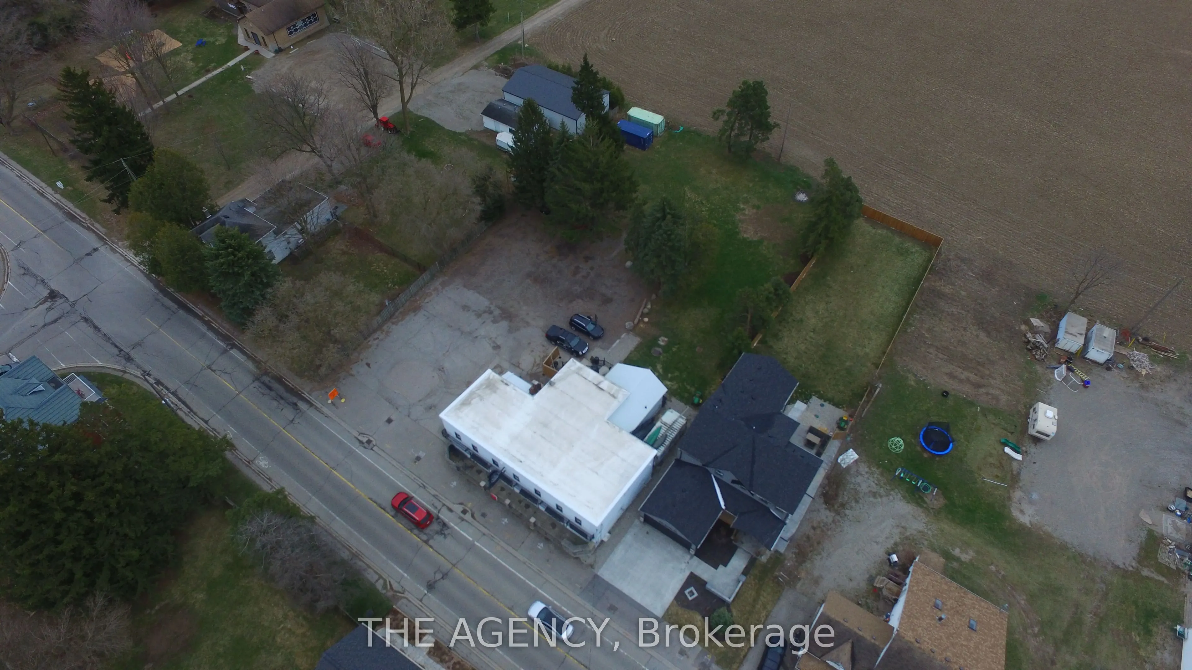 3215 Roseville Road