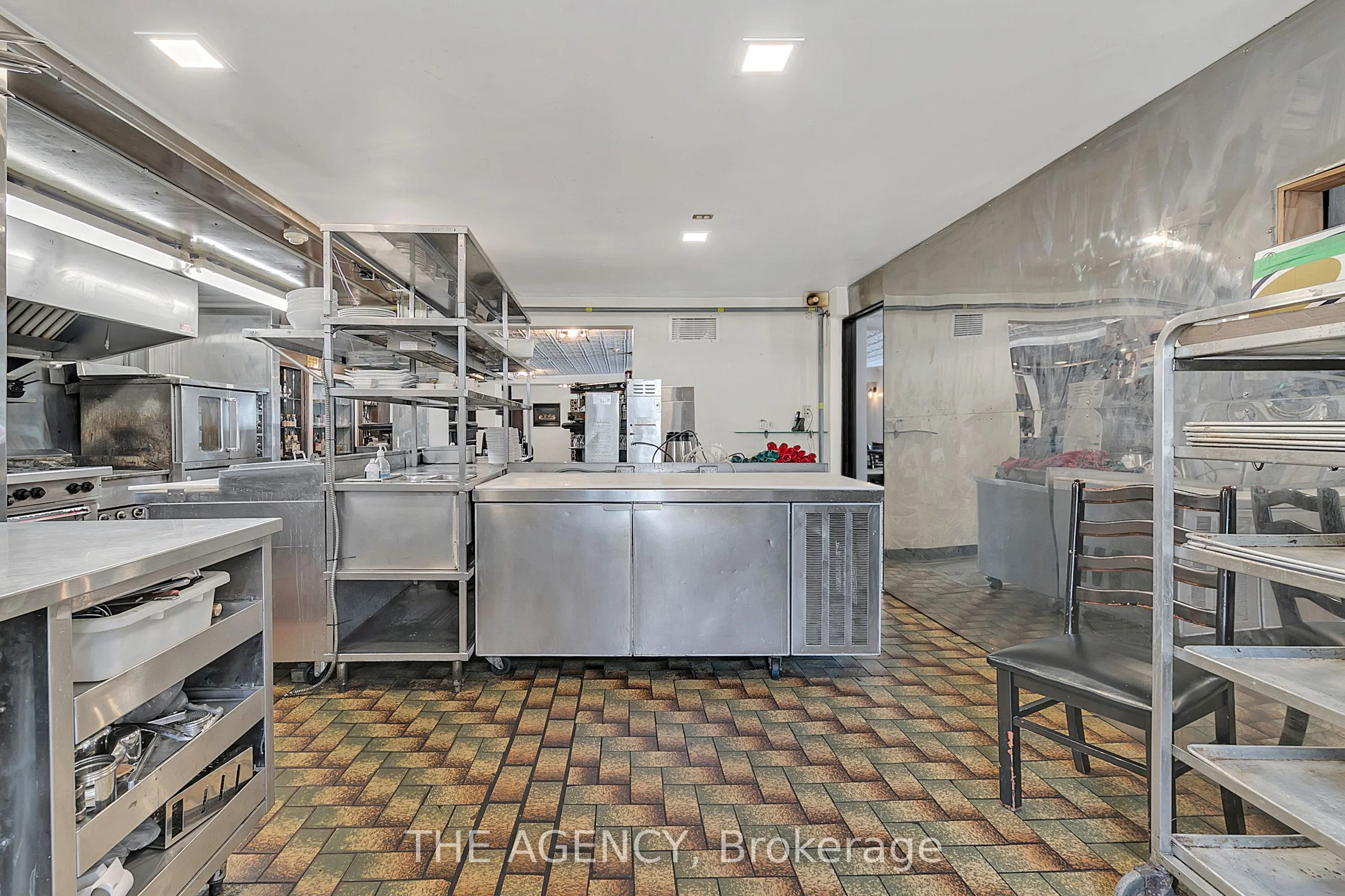 3215 Roseville Road