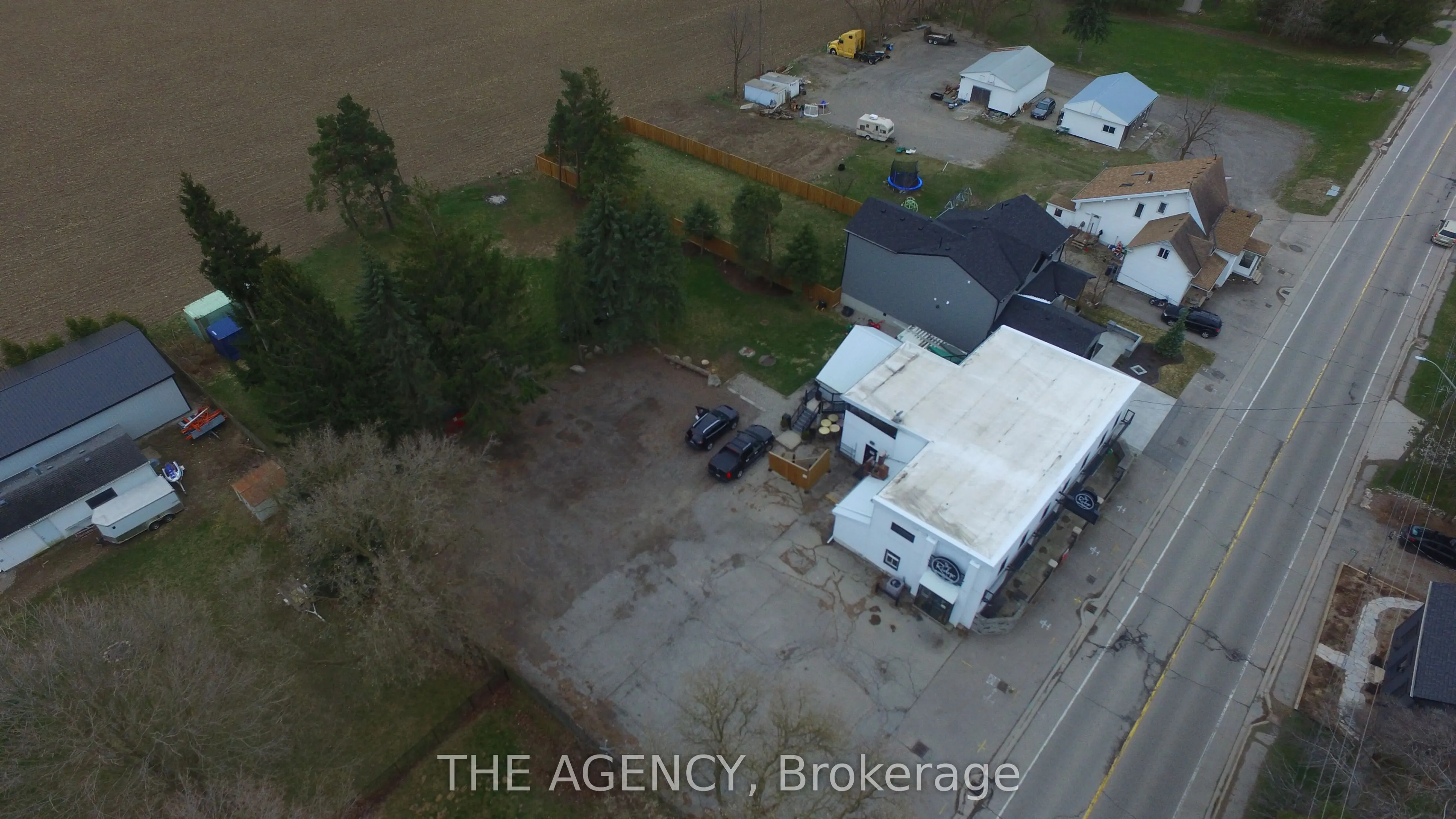 3215 Roseville Road