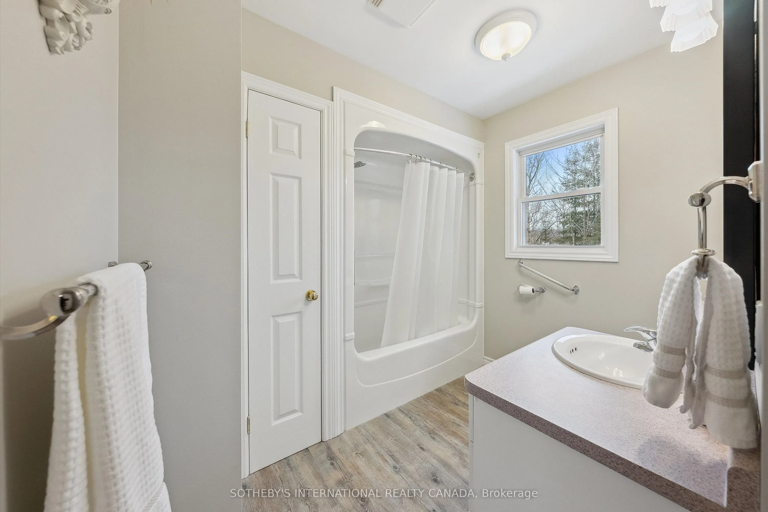 202 Sunnyside Street