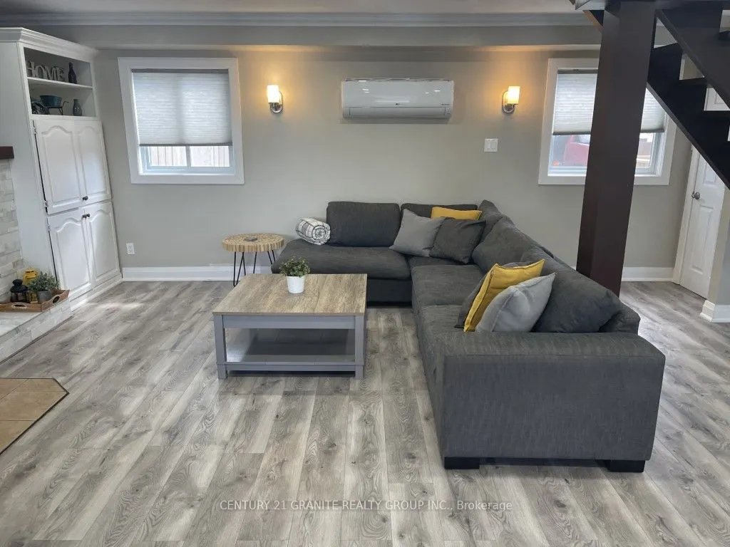 1038 Squirrel Lane