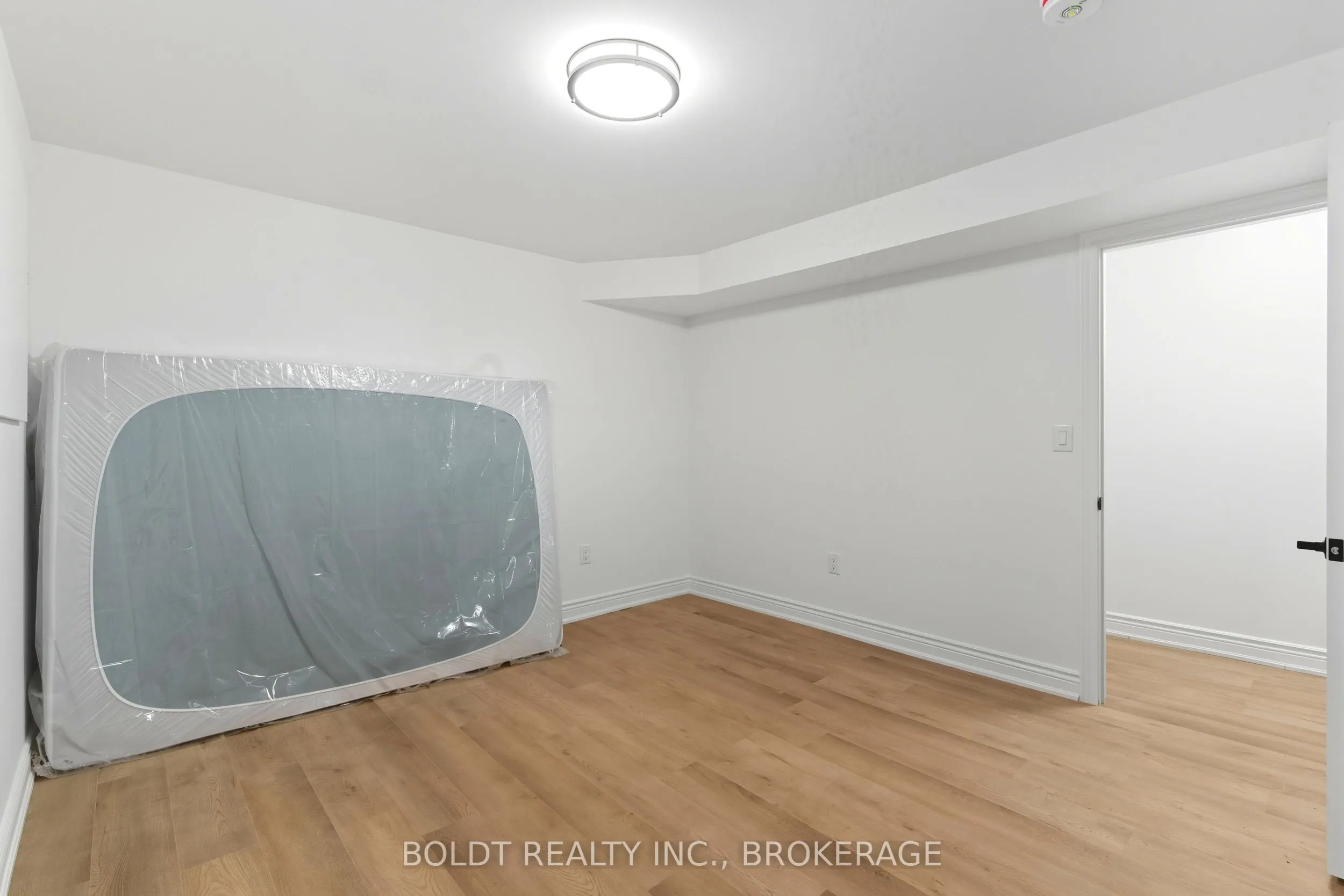 8101 Brookside (LOWER) Drive