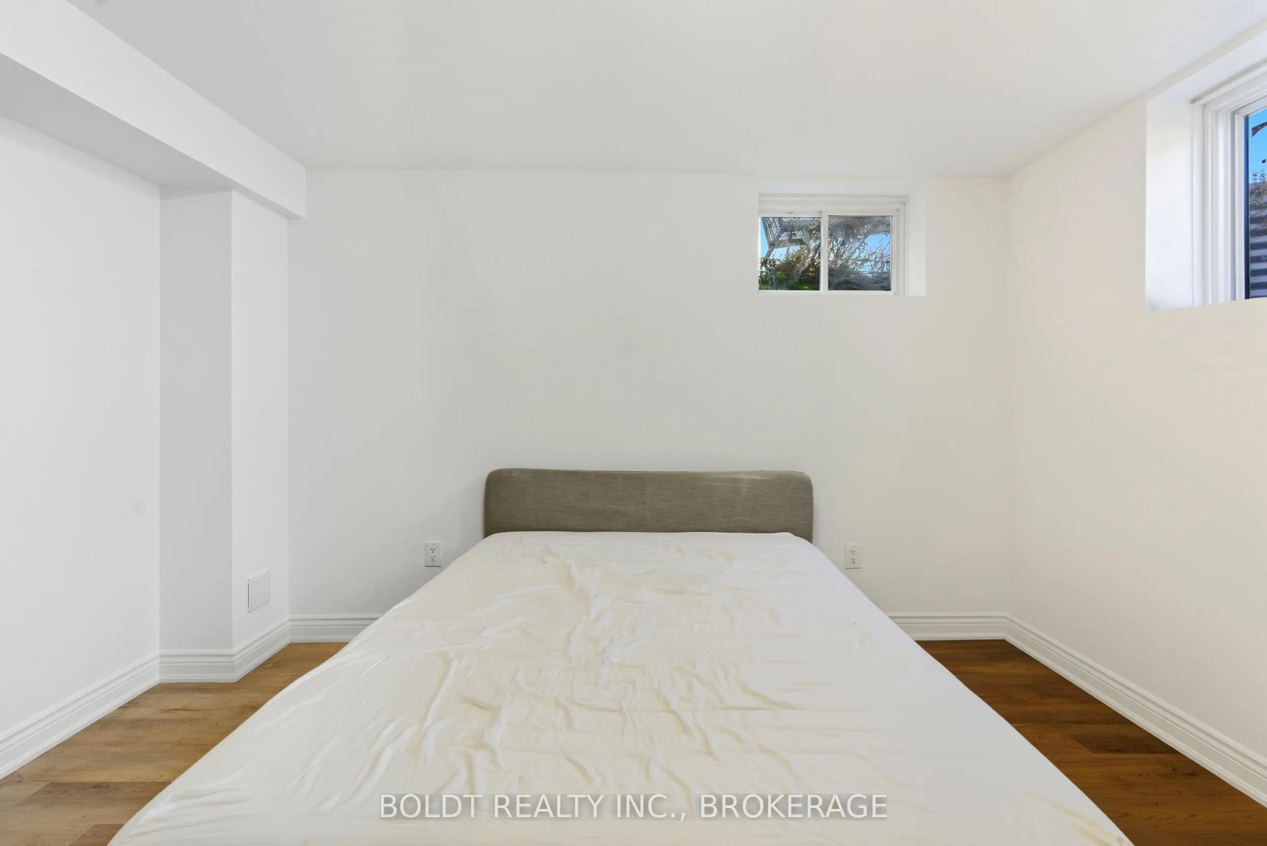 8101 Brookside (LOWER) Drive