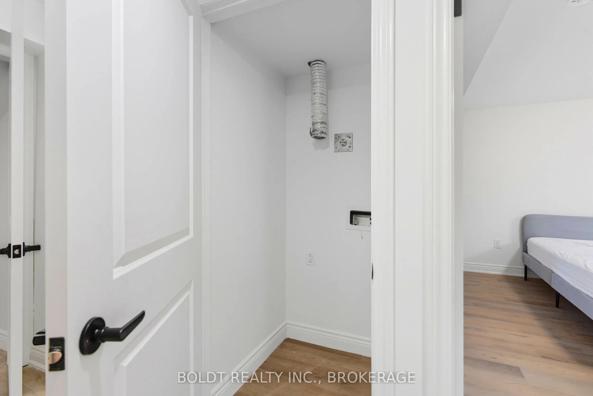 8101 Brookside (LOWER) Drive