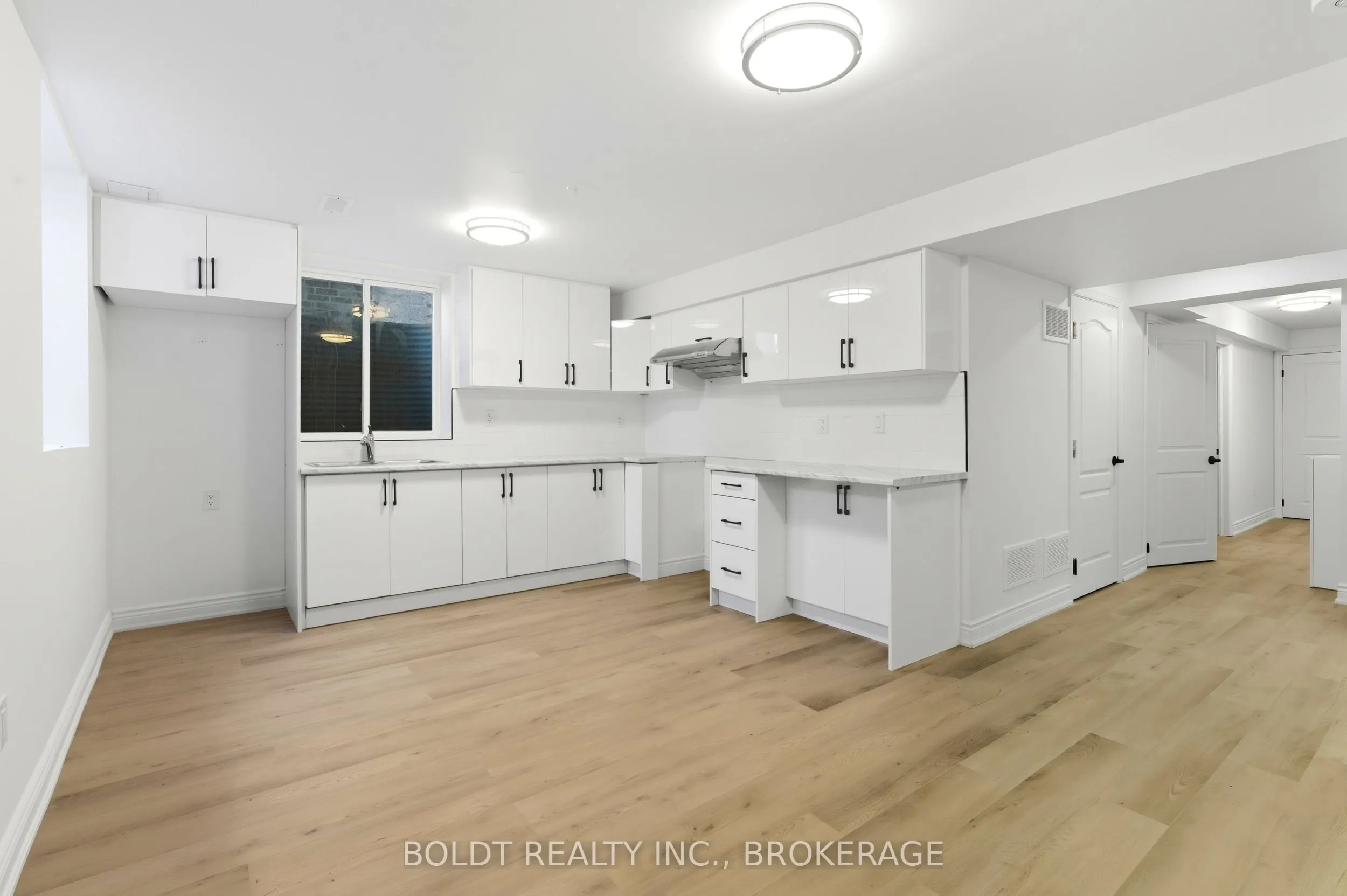 8101 Brookside (LOWER) Drive