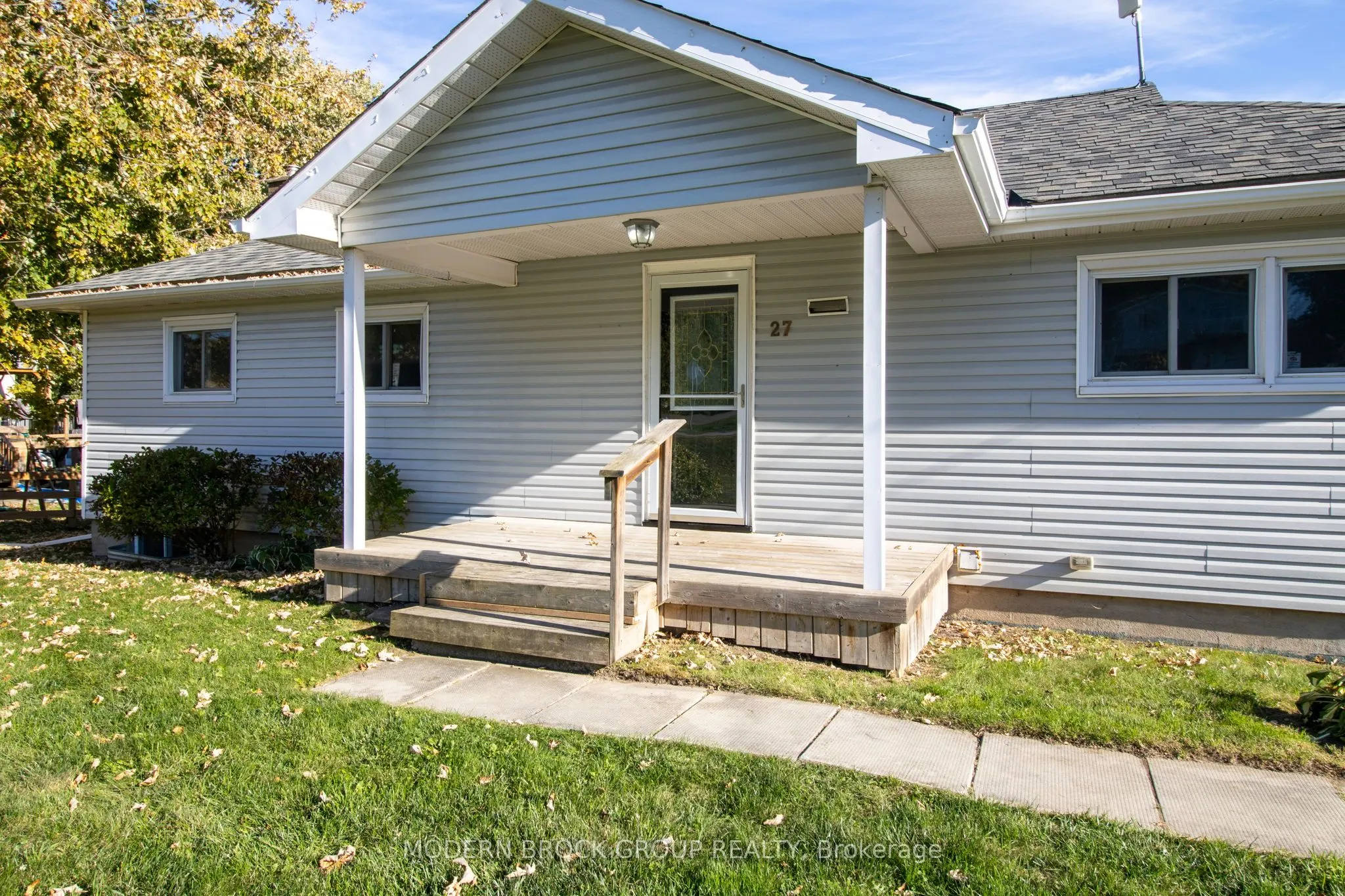 27 Sarah Street