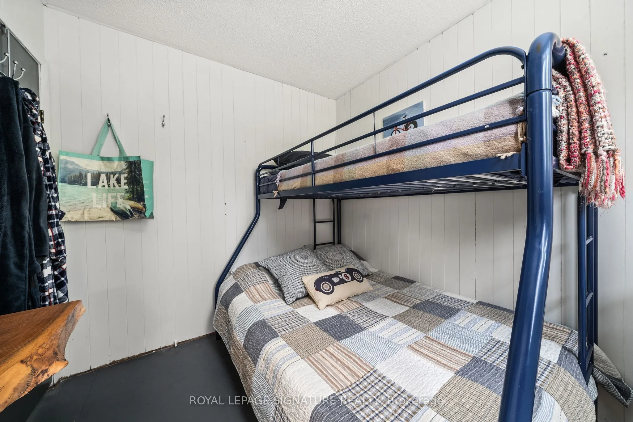 318 Island Road