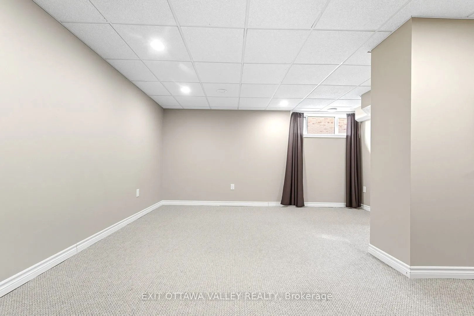 85 Frontenac Crescent