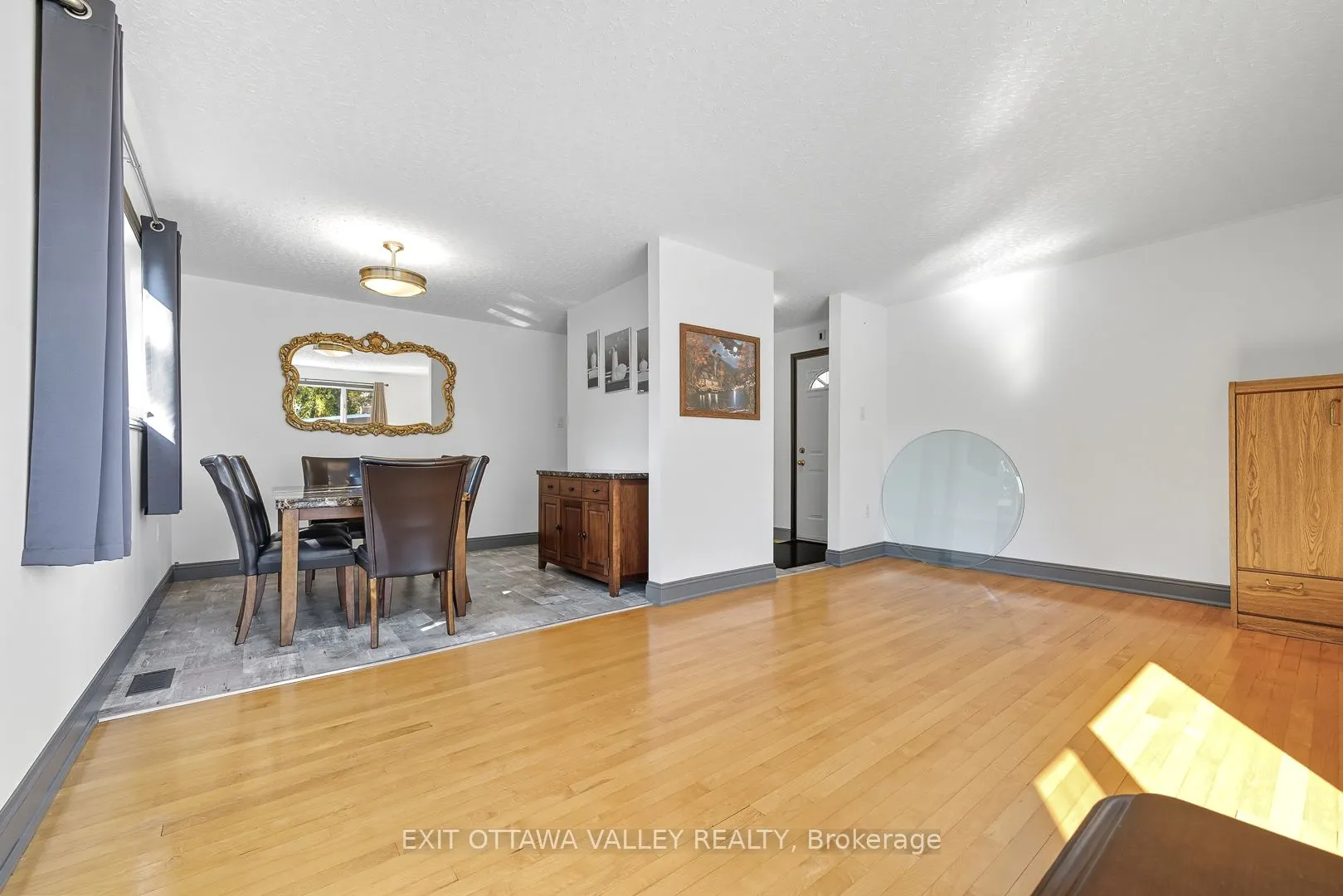 85 Frontenac Crescent