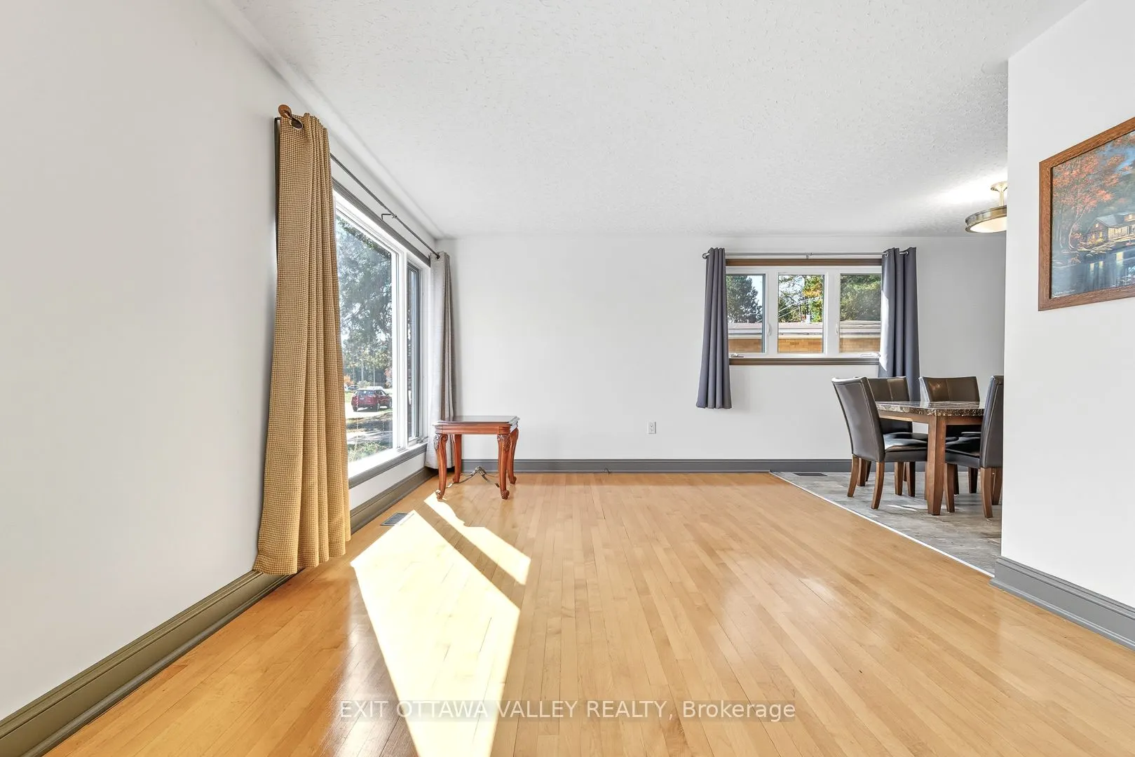 85 Frontenac Crescent
