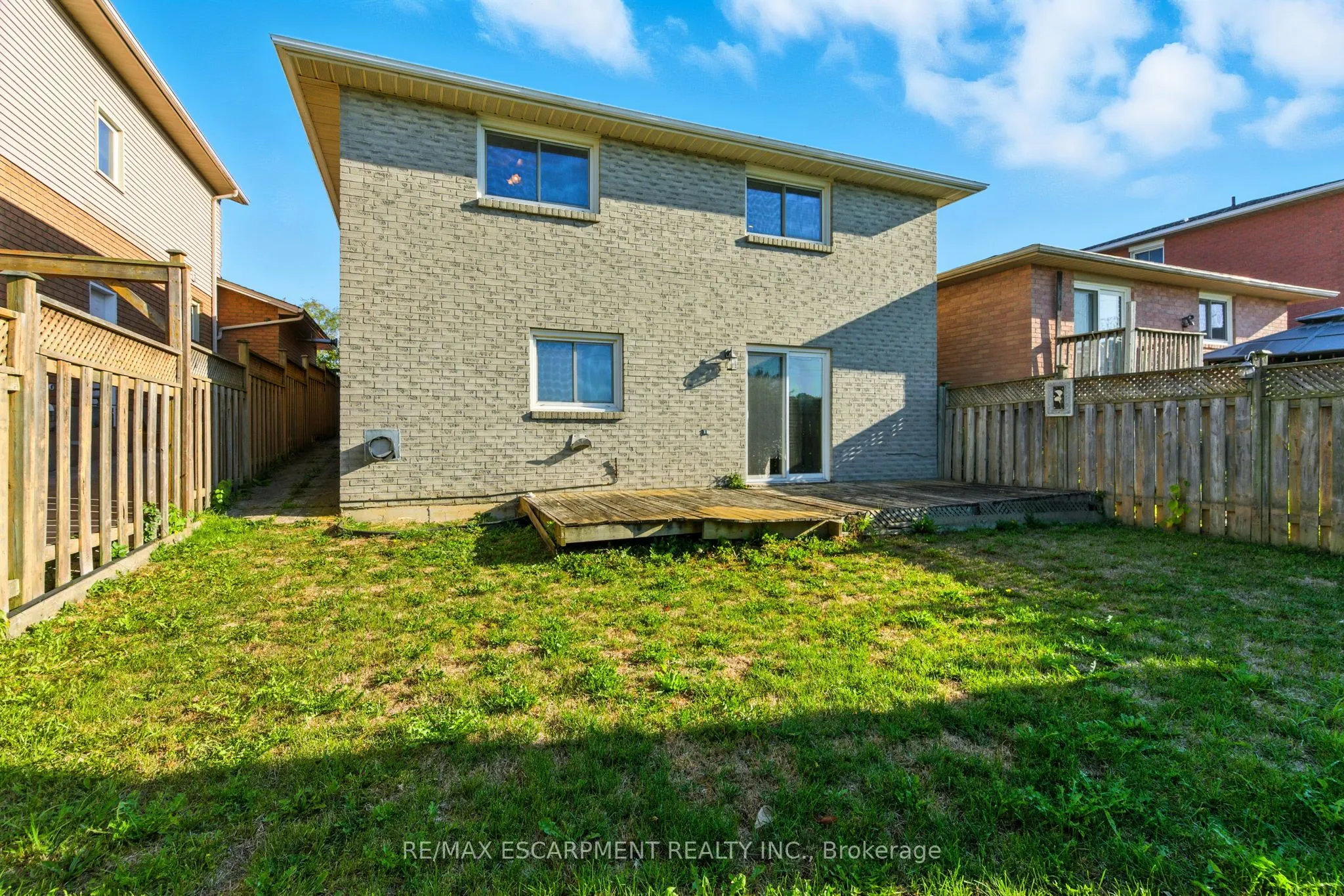 127 Beaverbrook Avenue