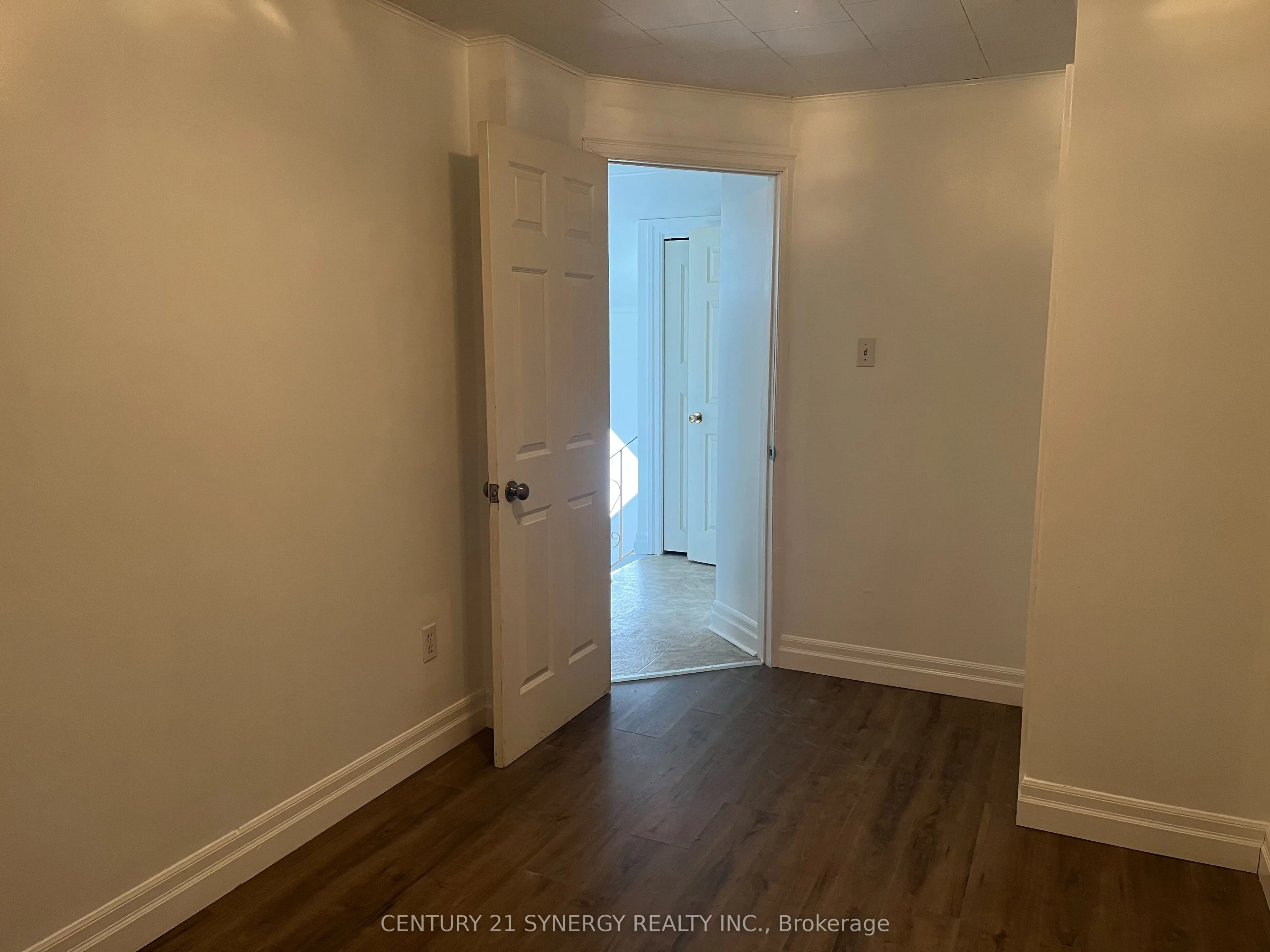 180 River Road