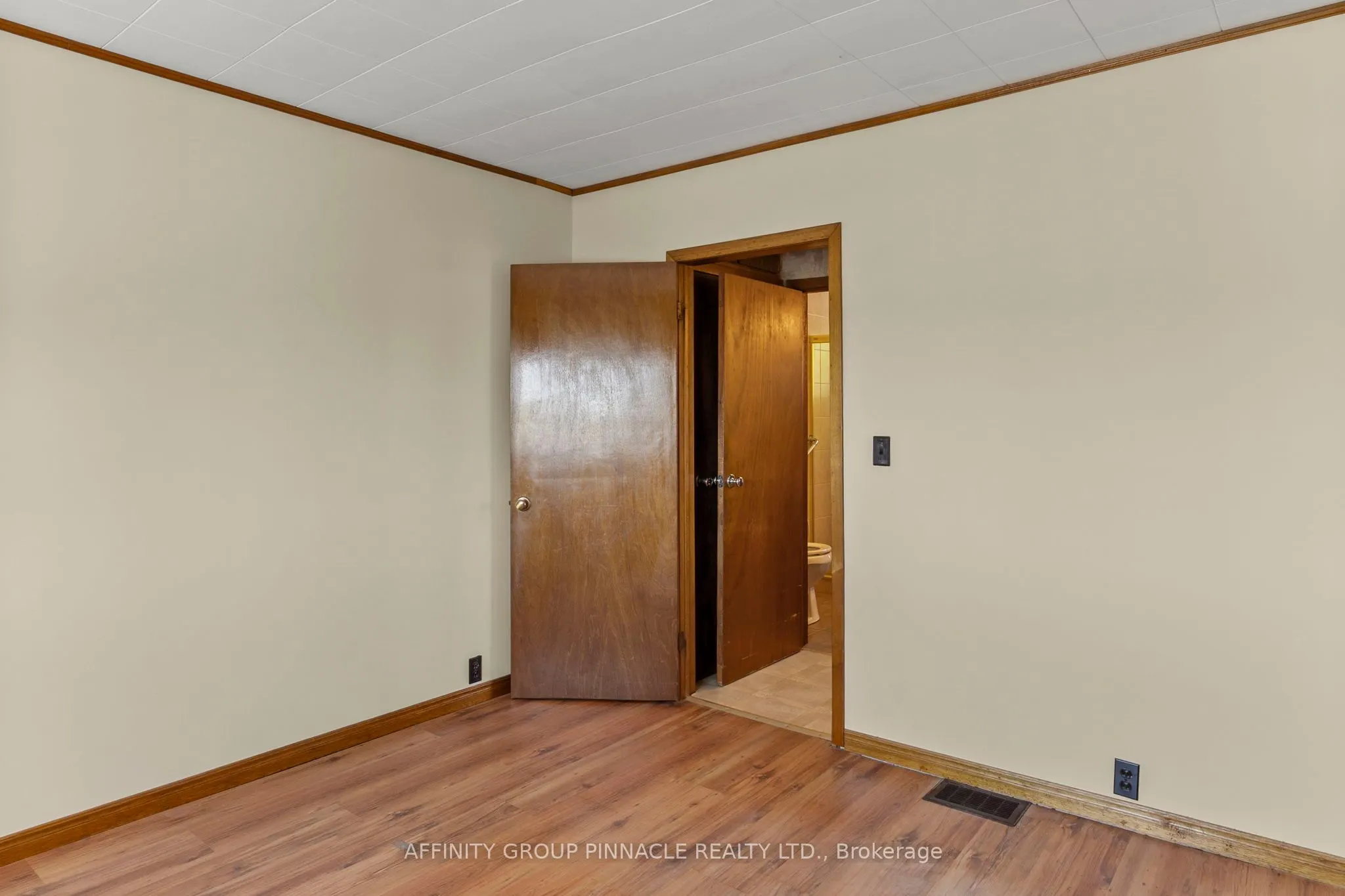 572 County Rd 8 Road