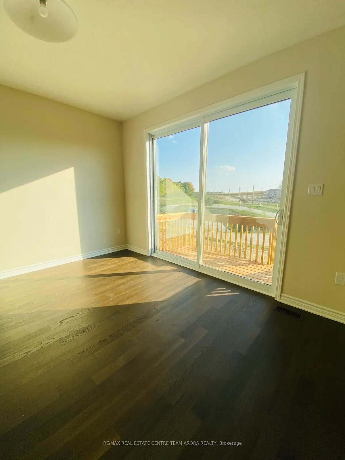 283 Rosenberg Way