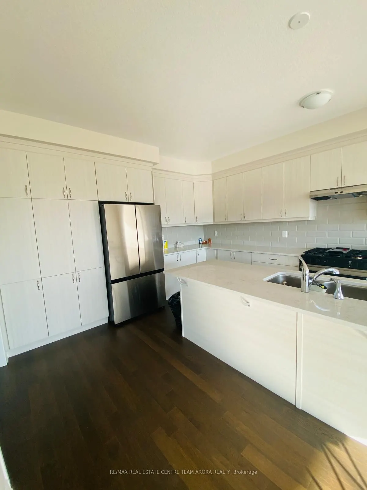 283 Rosenberg Way