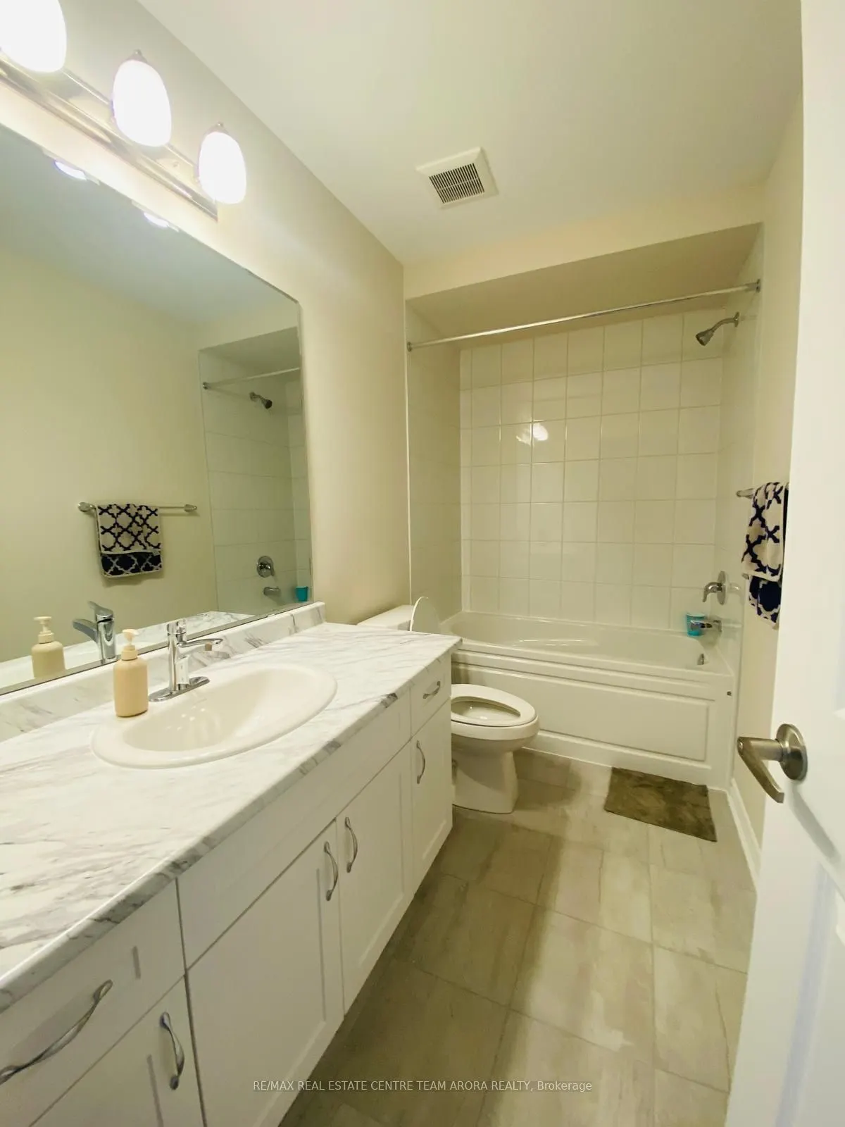 283 Rosenberg Way