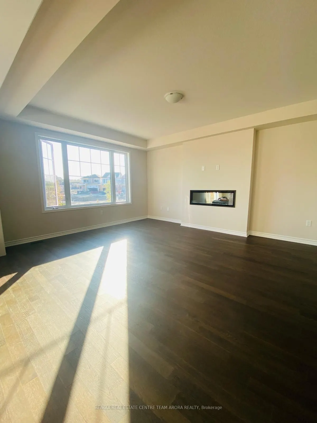 283 Rosenberg Way